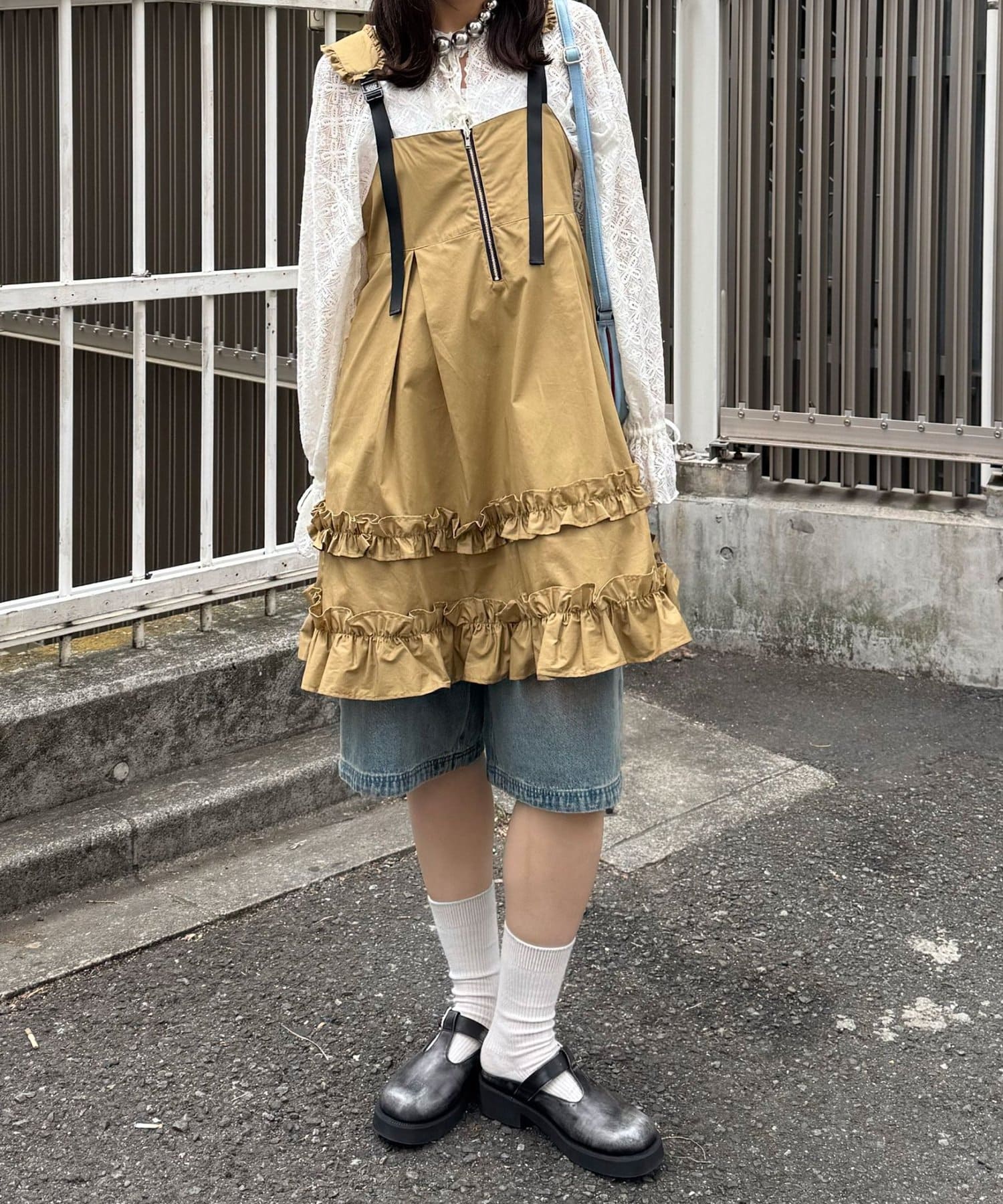 CIAOPANIC 荷葉邊軍裝風中長背帶裙 - Image 9