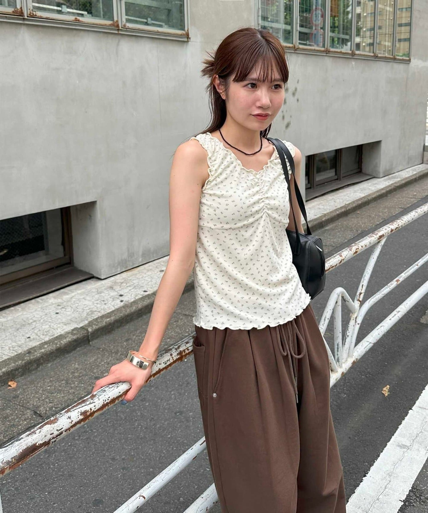 umm. by Discoat Mellow front ribbon tank - Image 18