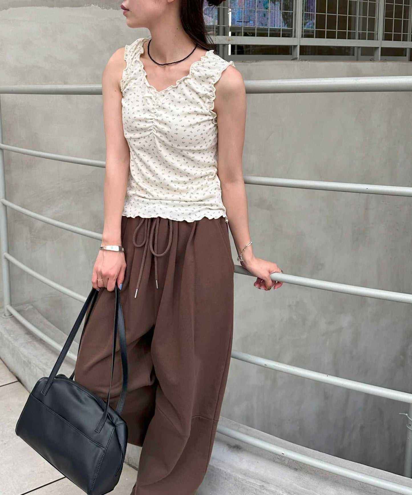 umm. by Discoat Mellow front ribbon tank - Image 19