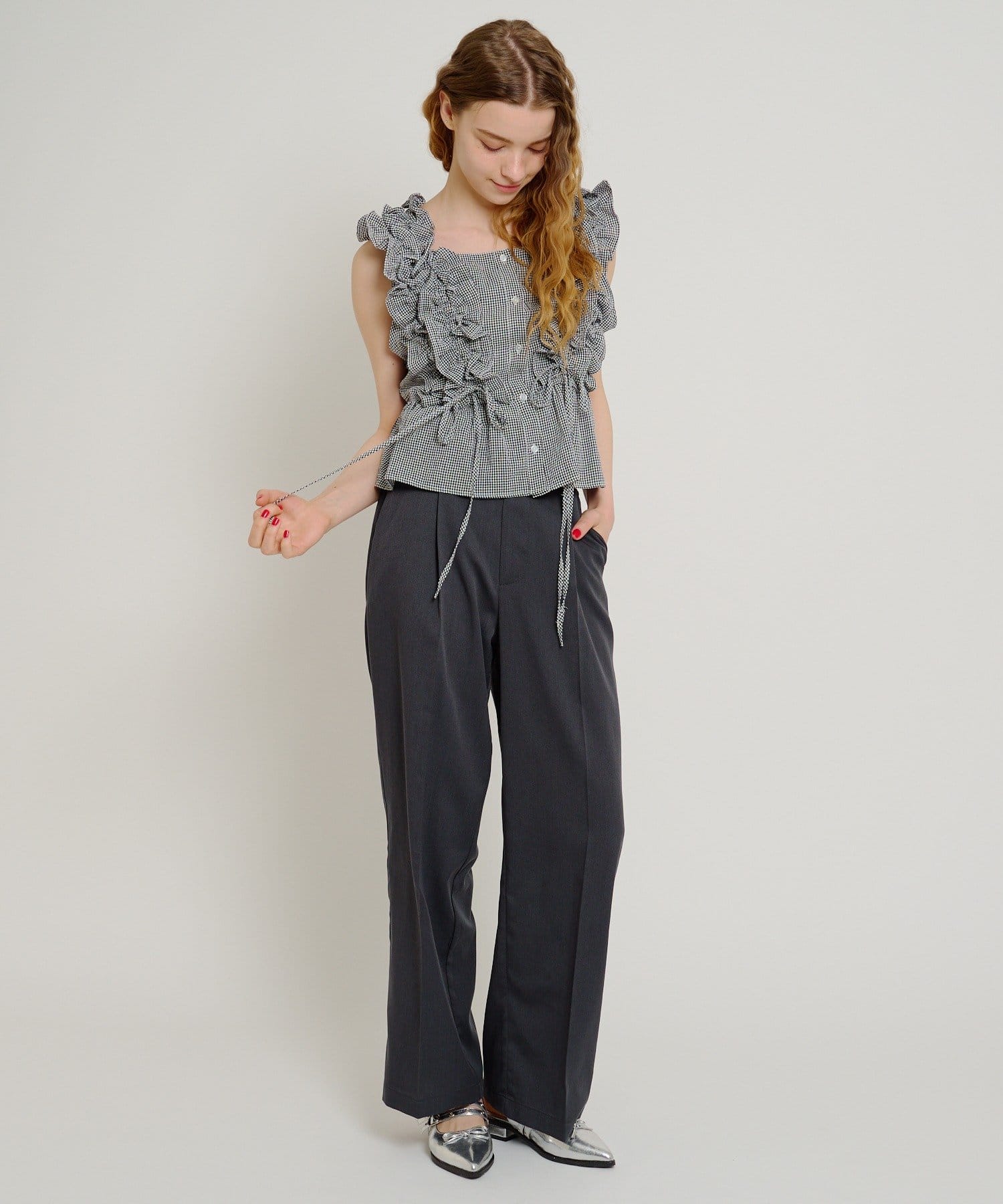 w closet Frilly sleeveless blouse - Image 79