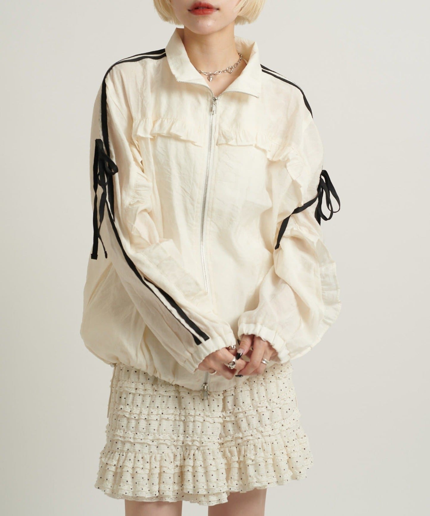 w closet frill line jacket - Image 13