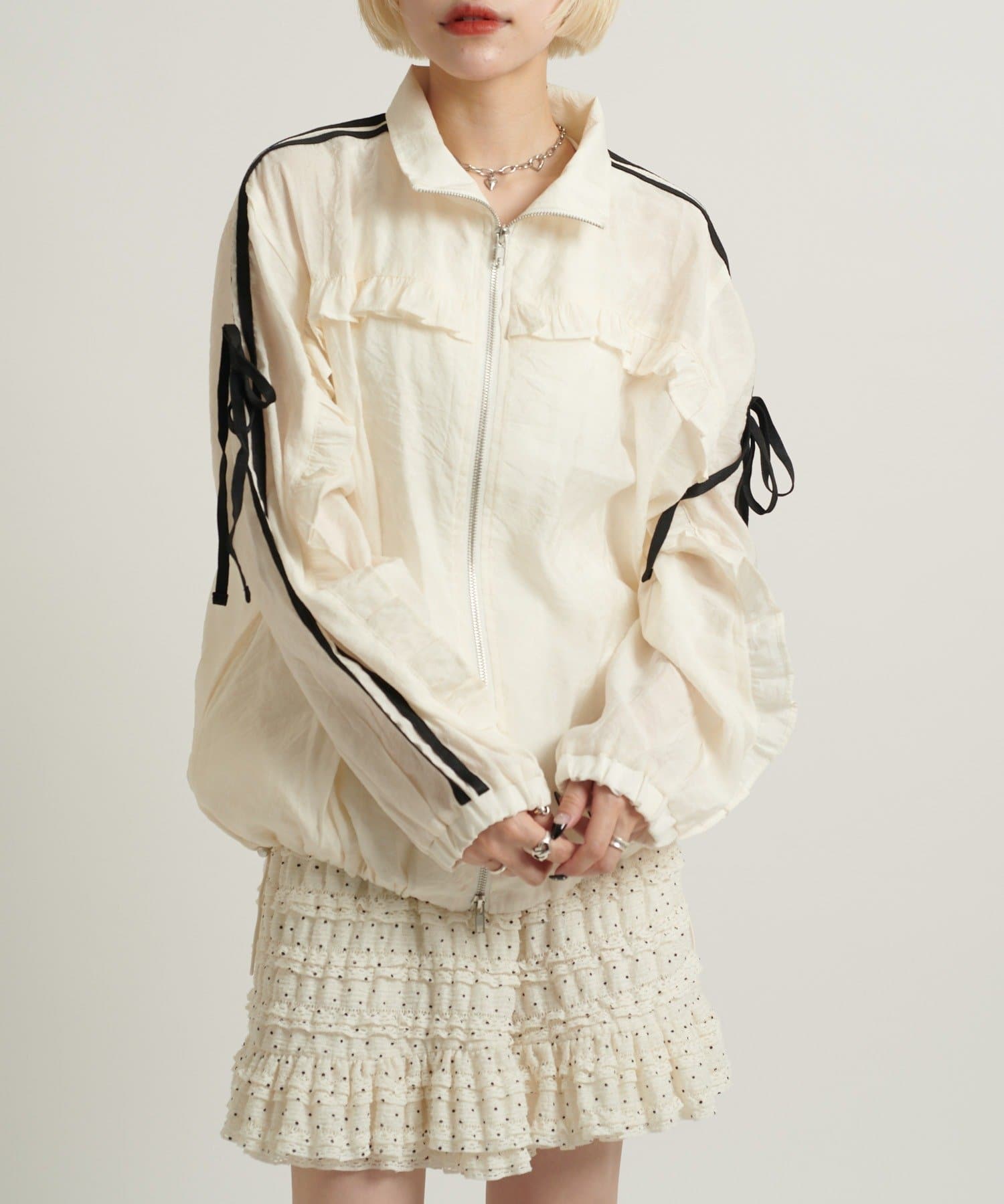 w closet frill line jacket - Image 13