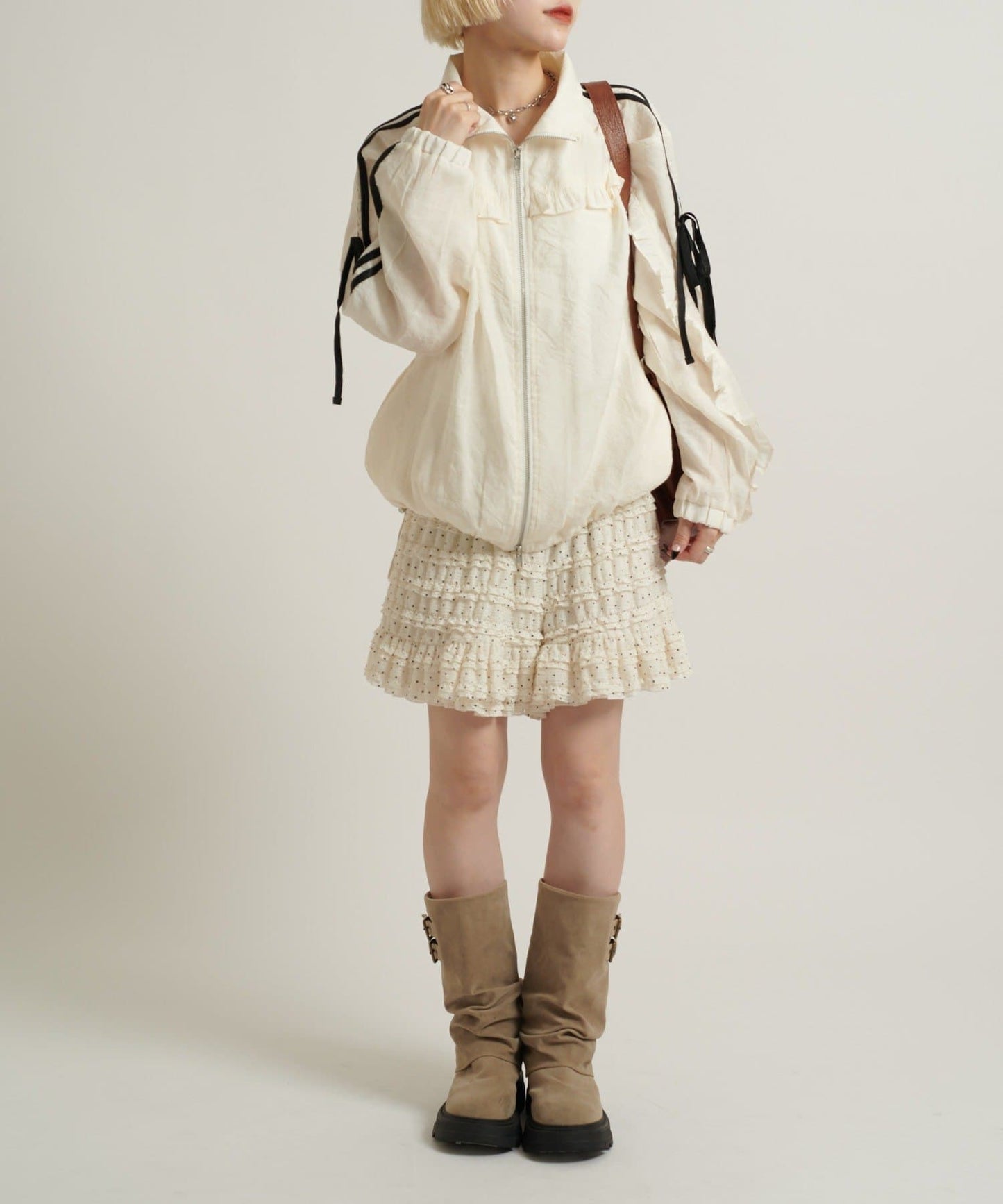 w closet frill line jacket - Image 18