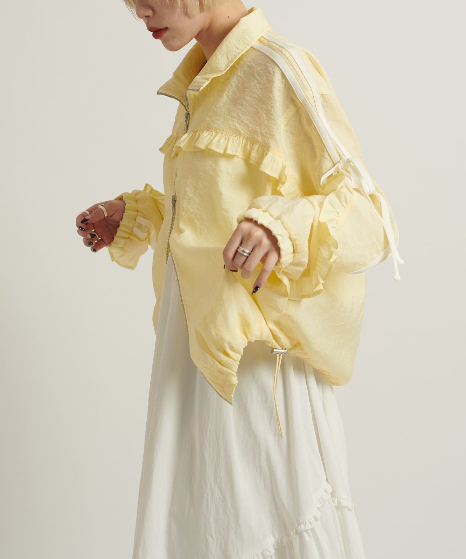 w closet frill line jacket - Image 34