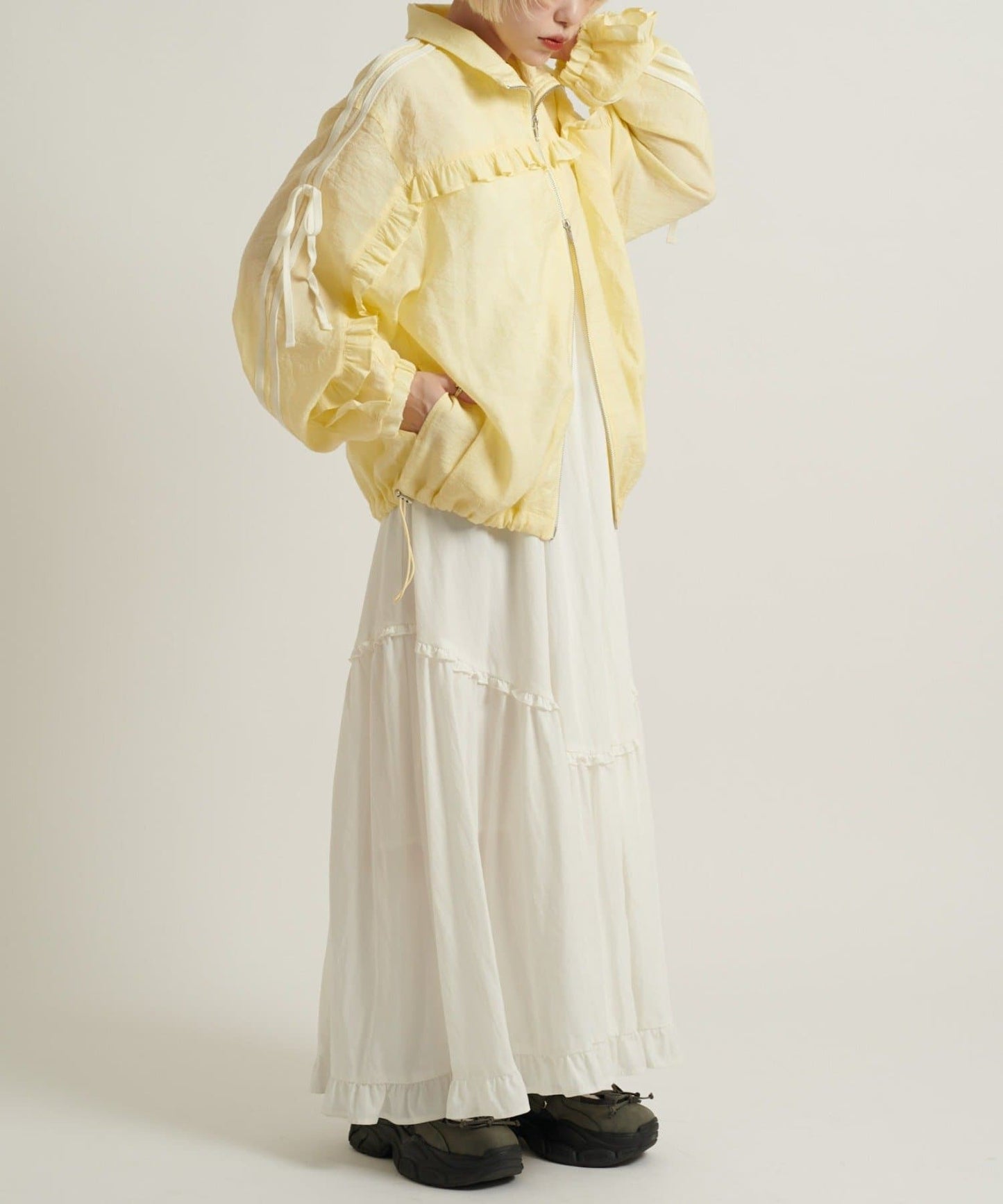 w closet frill line jacket - Image 37
