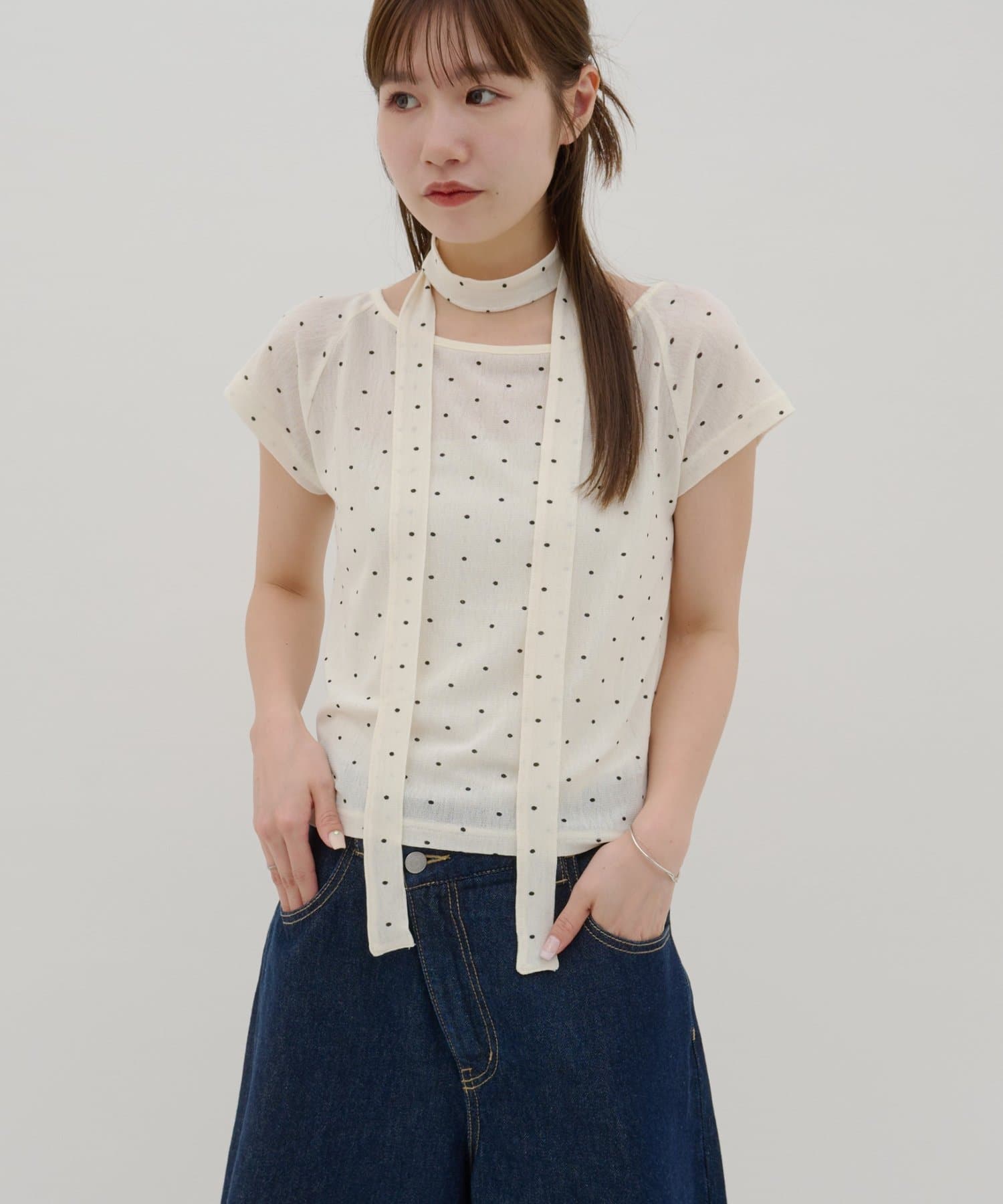umm. By Discaot 波點Top with choker - Image 16