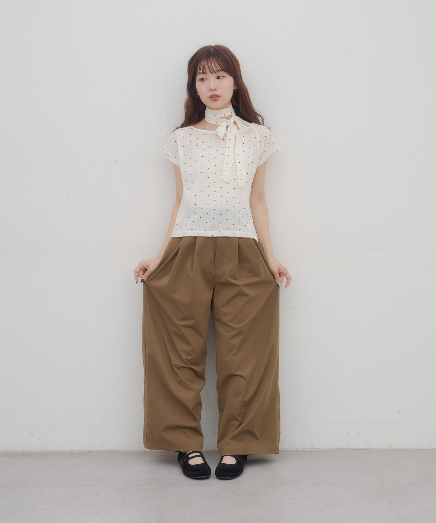 umm. By Discaot 波點Top with choker - Image 9