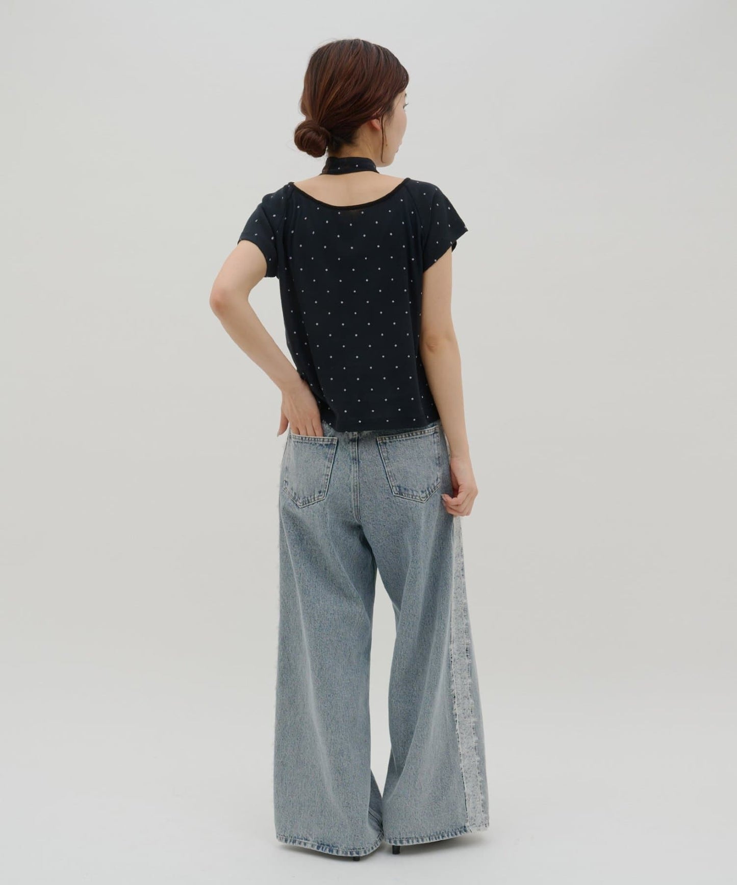 umm. By Discaot 波點Top with choker - Image 51