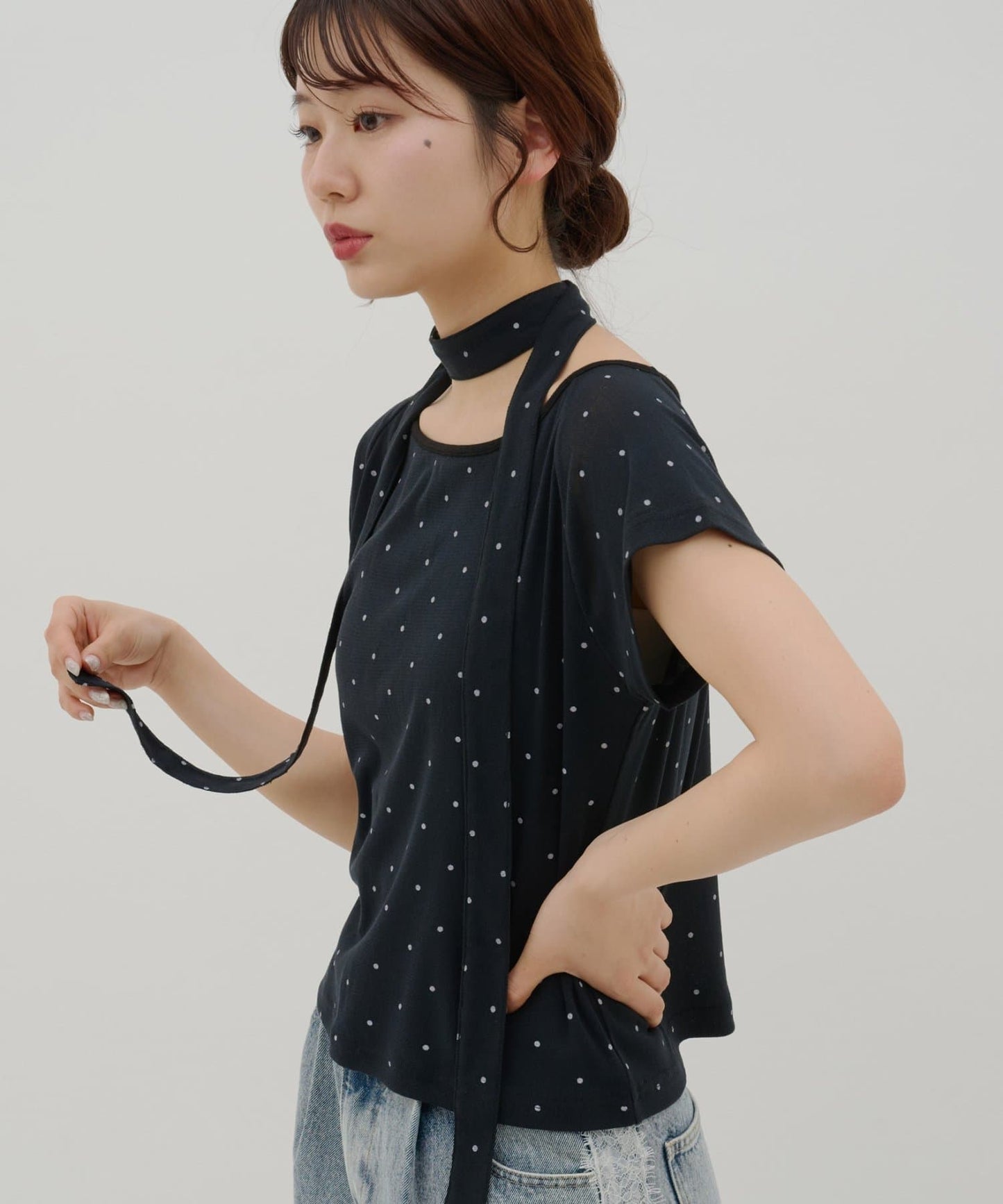 umm. By Discaot 波點Top with choker - Image 54