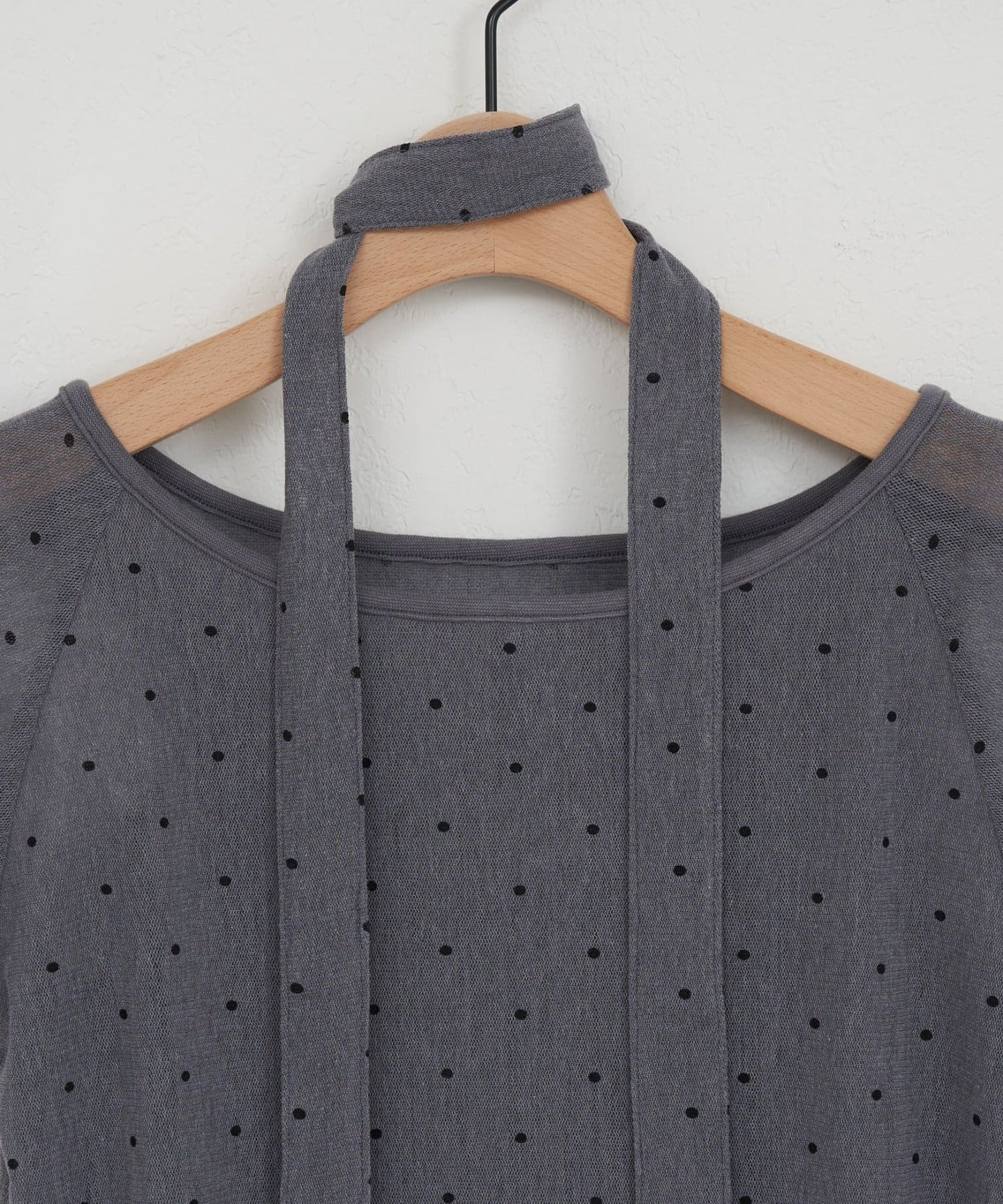 umm. By Discaot 波點Top with choker - Image 55