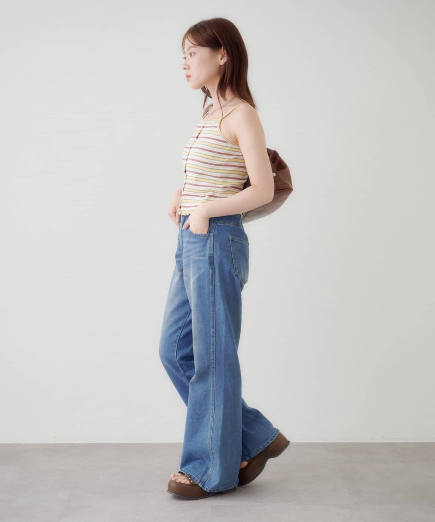 Kastane flared denim pants - Image 19