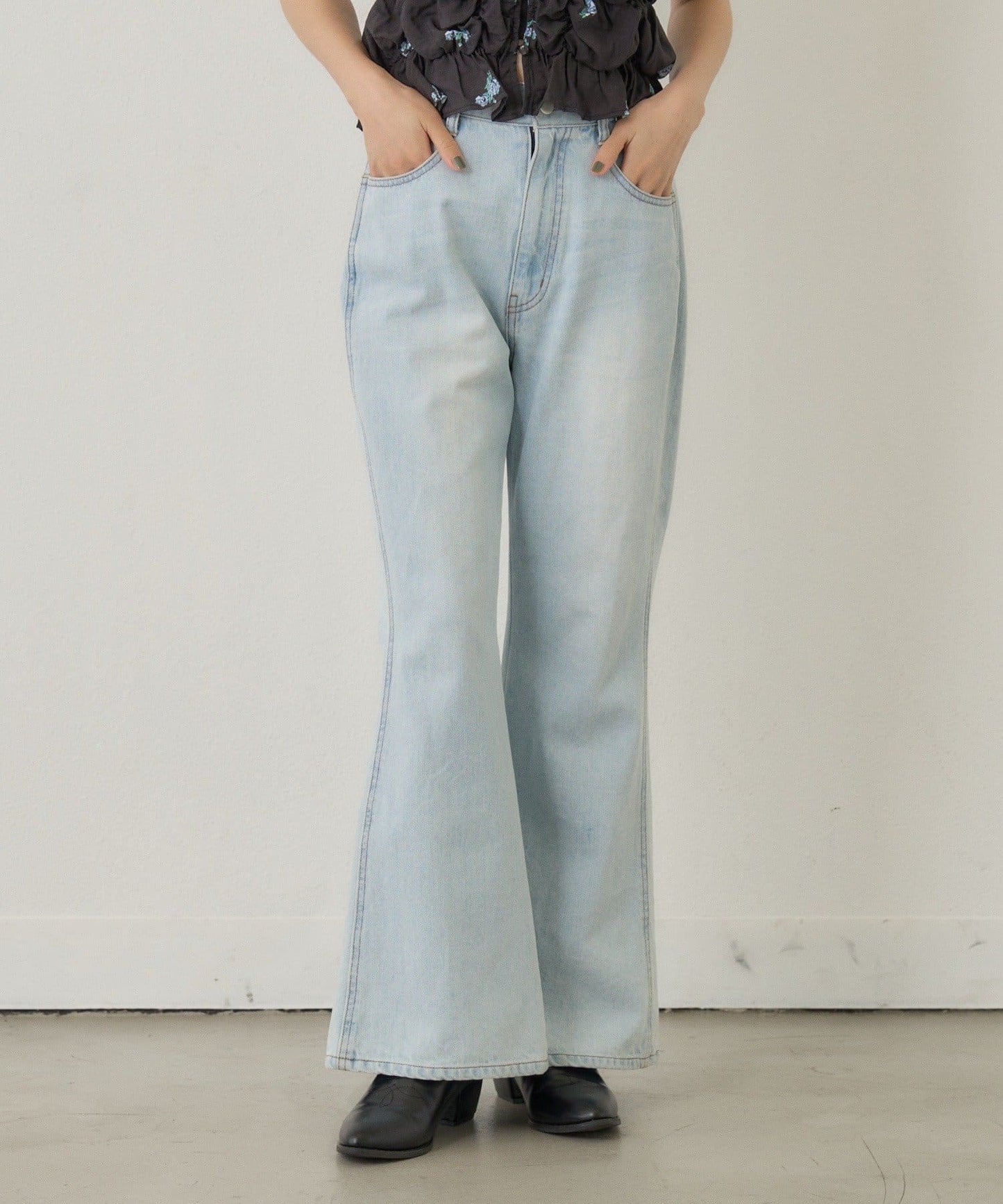 Kastane flared denim pants - Image 37