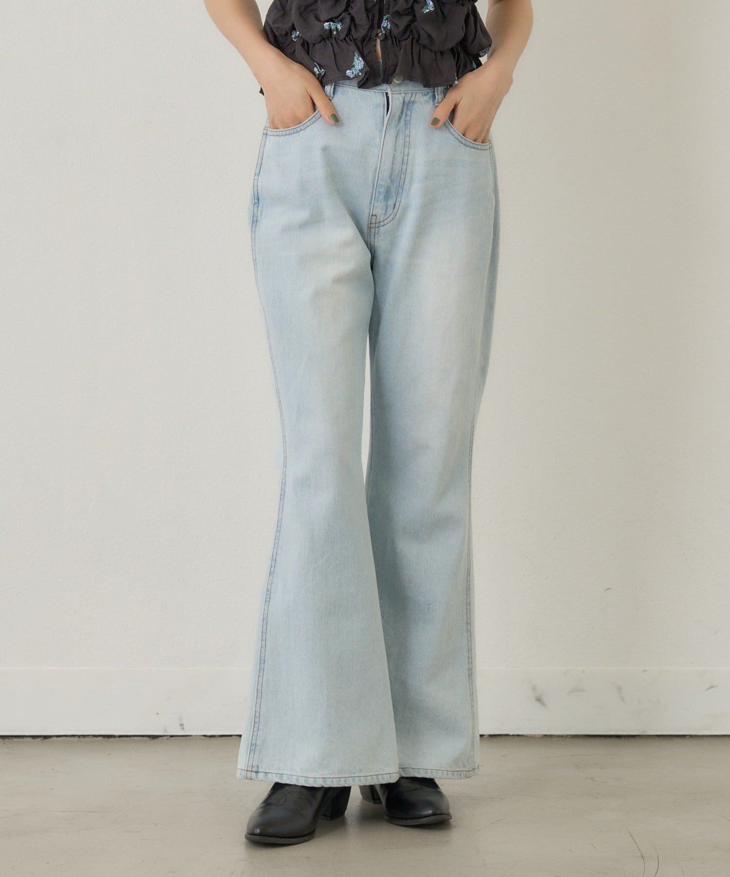 Kastane flared denim pants - Image 37