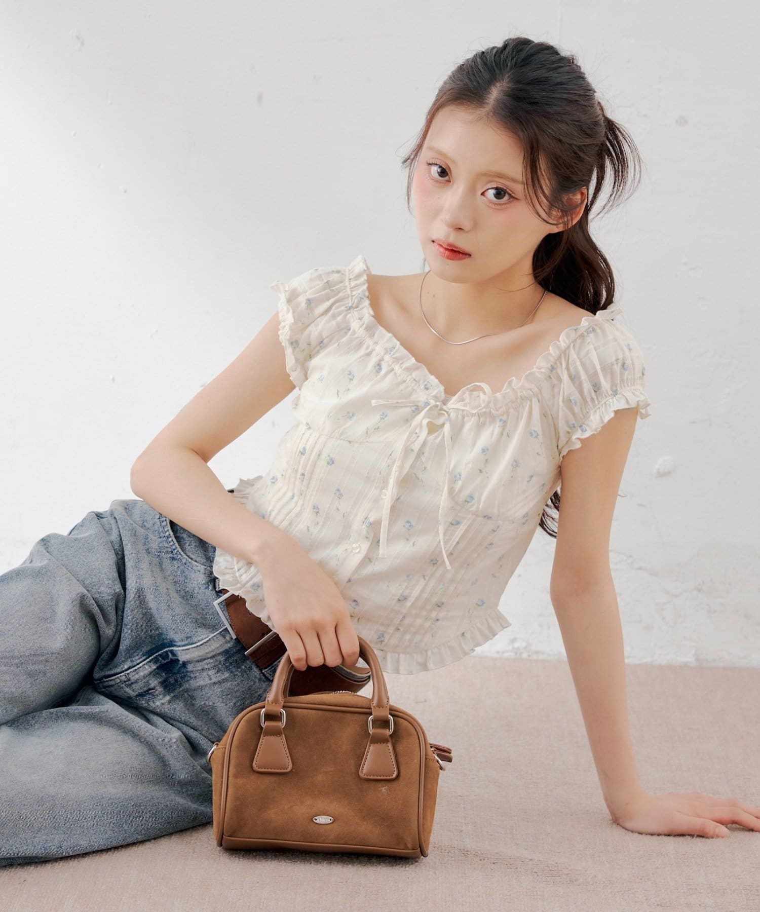 [Set Fair Item #4] CHICO Cotton lace sleeveless blouse - Image 2