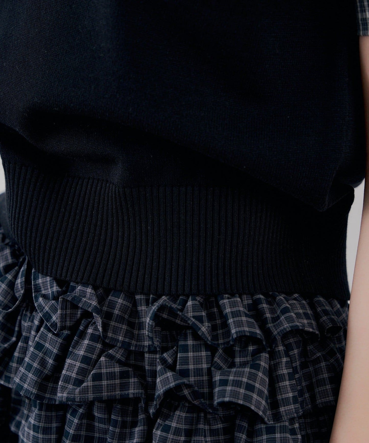 [Set Fair Item #2] CHICO 短袖V領Top - Image 22