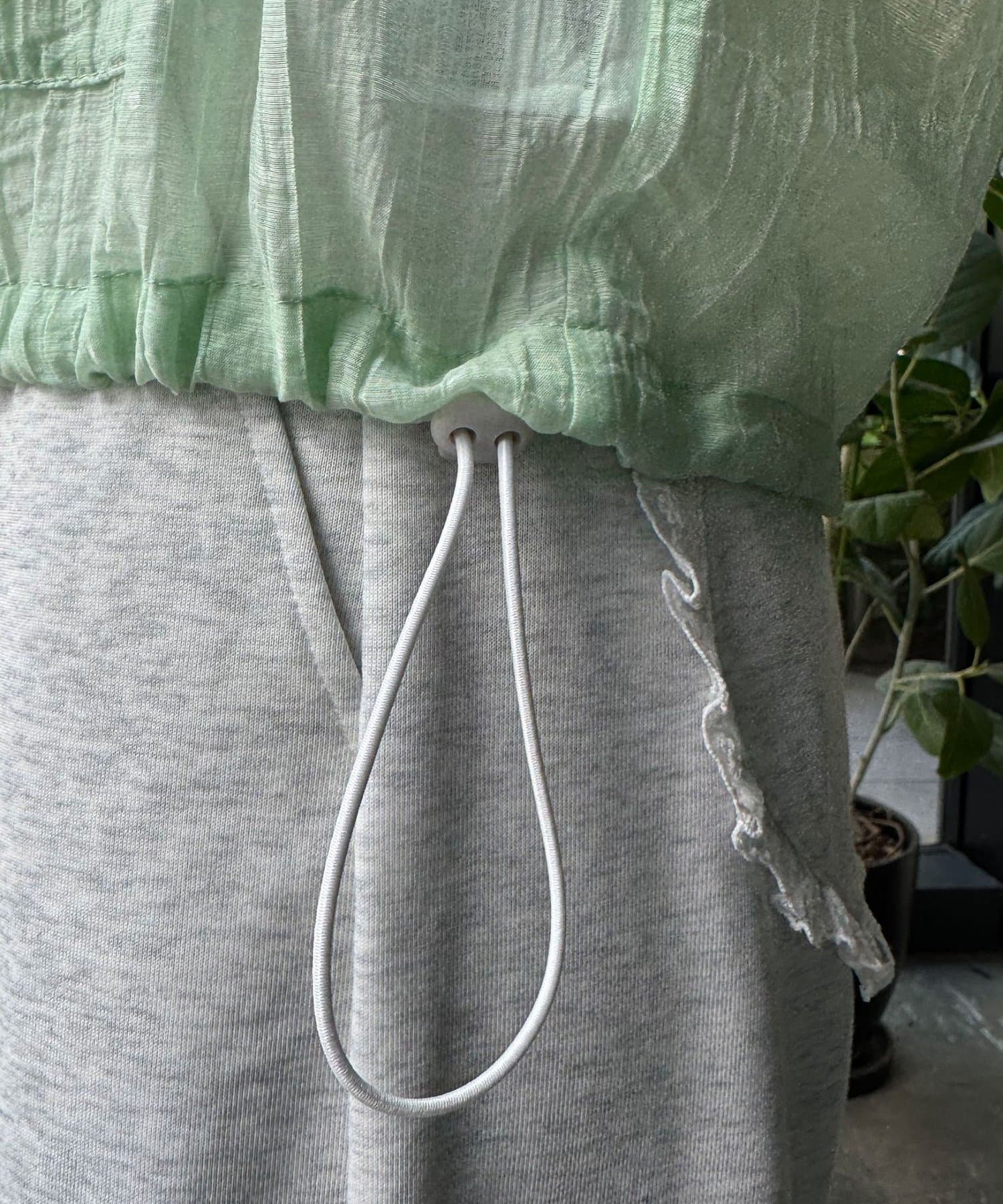 HELLO.SANFRANCISCO 波點荷葉邊薄紗外套 - Image 25