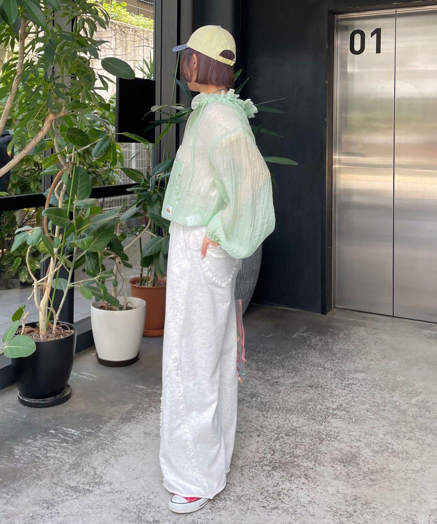 HELLO.SANFRANCISCO 波點荷葉邊薄紗外套 - Image 18