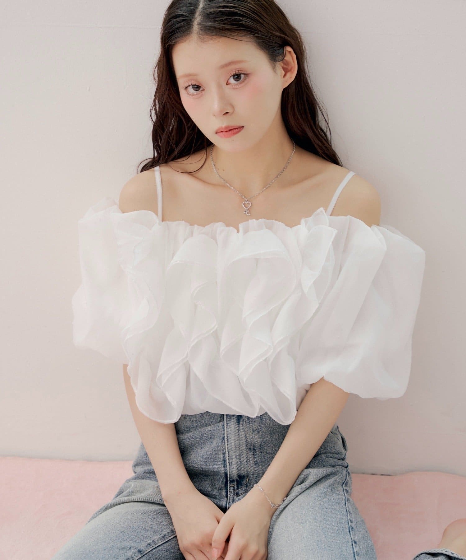 [Set Fair Item #5] CHICO 荷葉邊露肩balloon blouse - Image 2