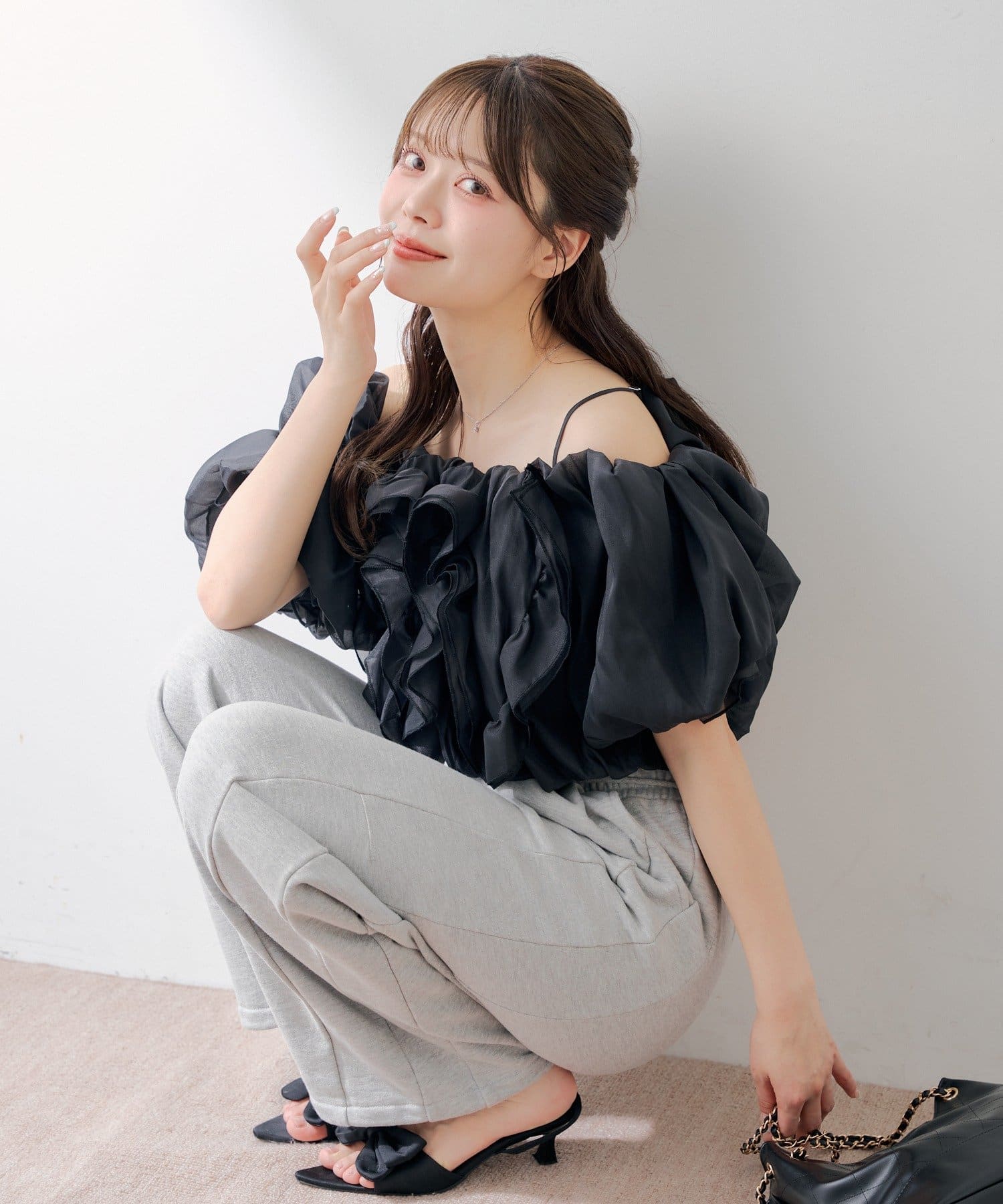 [Set Fair Item #5] CHICO 荷葉邊露肩balloon blouse - Image 18
