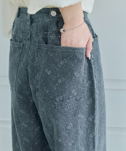Kastane [Wide] floral embroidered denim - Image 1