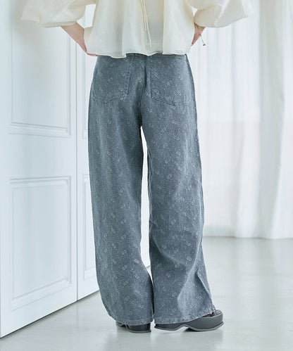 Kastane [Wide] floral embroidered denim - Image 15
