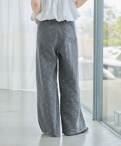 Kastane [Wide] floral embroidered denim - Image 8