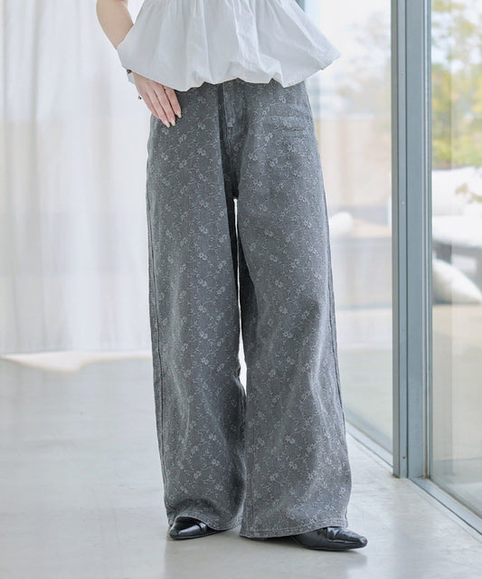 Kastane [Wide] floral embroidered denim - Image 2