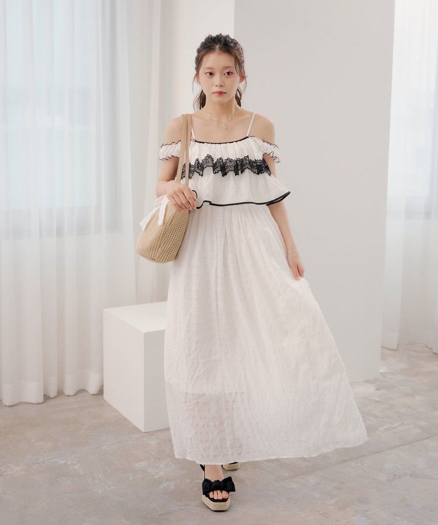 [Set Fair Item #9] CHICO Lace airy dress - Image 5