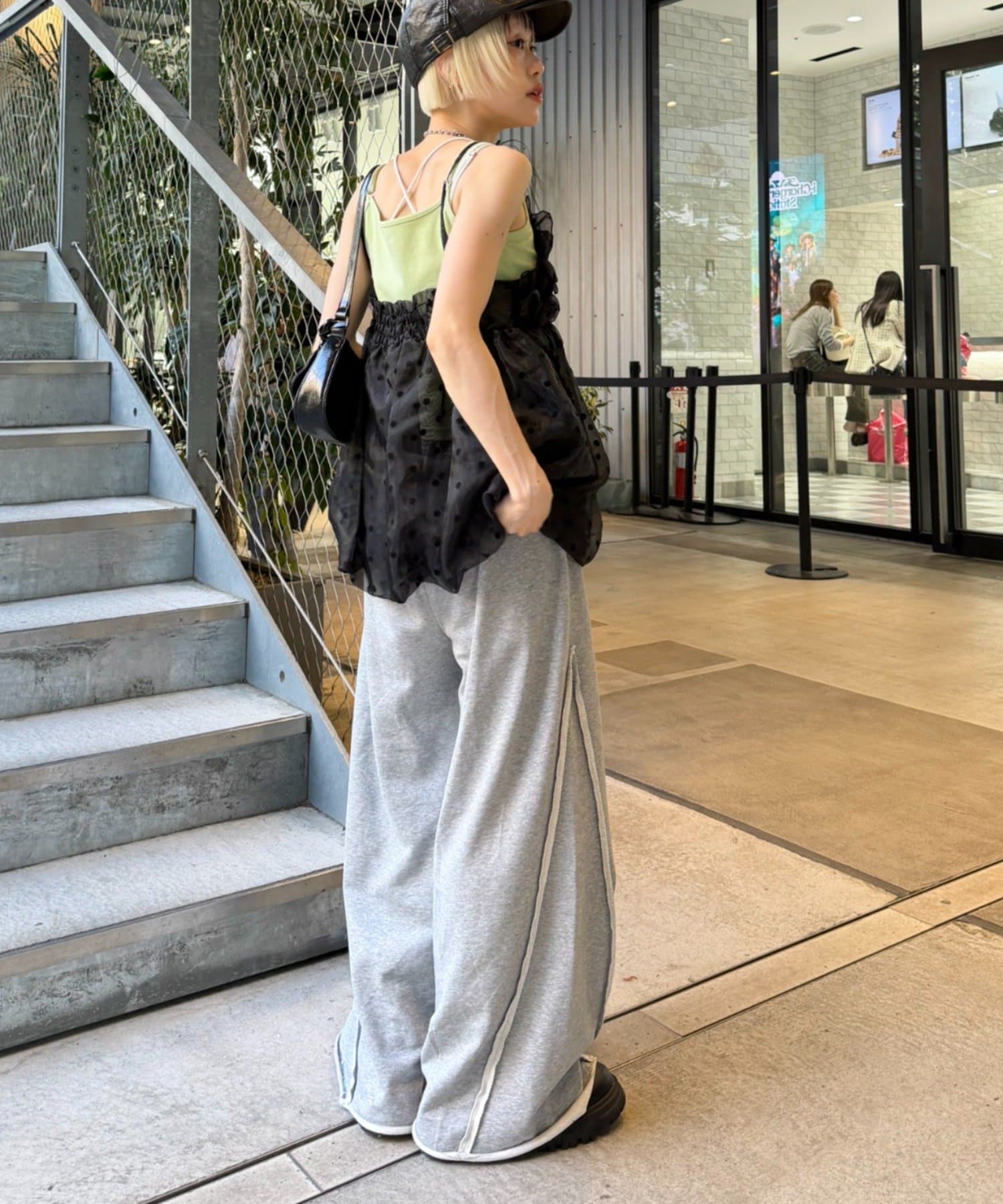 [大人氣] w closet sheer 氣球吊帶背心 - Image 29