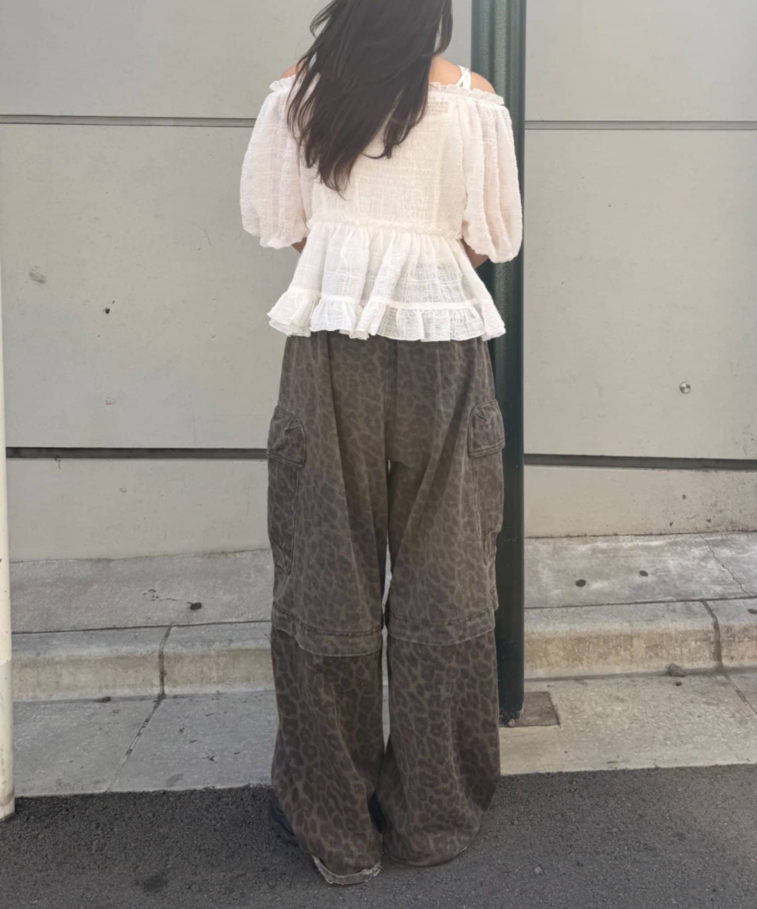 w closet Off-shoulder frill blouse - Image 14