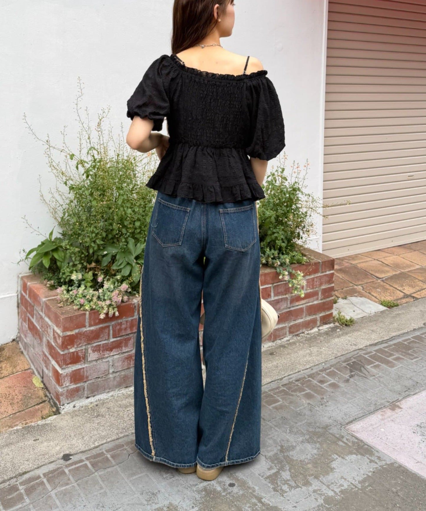 w closet Off-shoulder frill blouse - Image 21