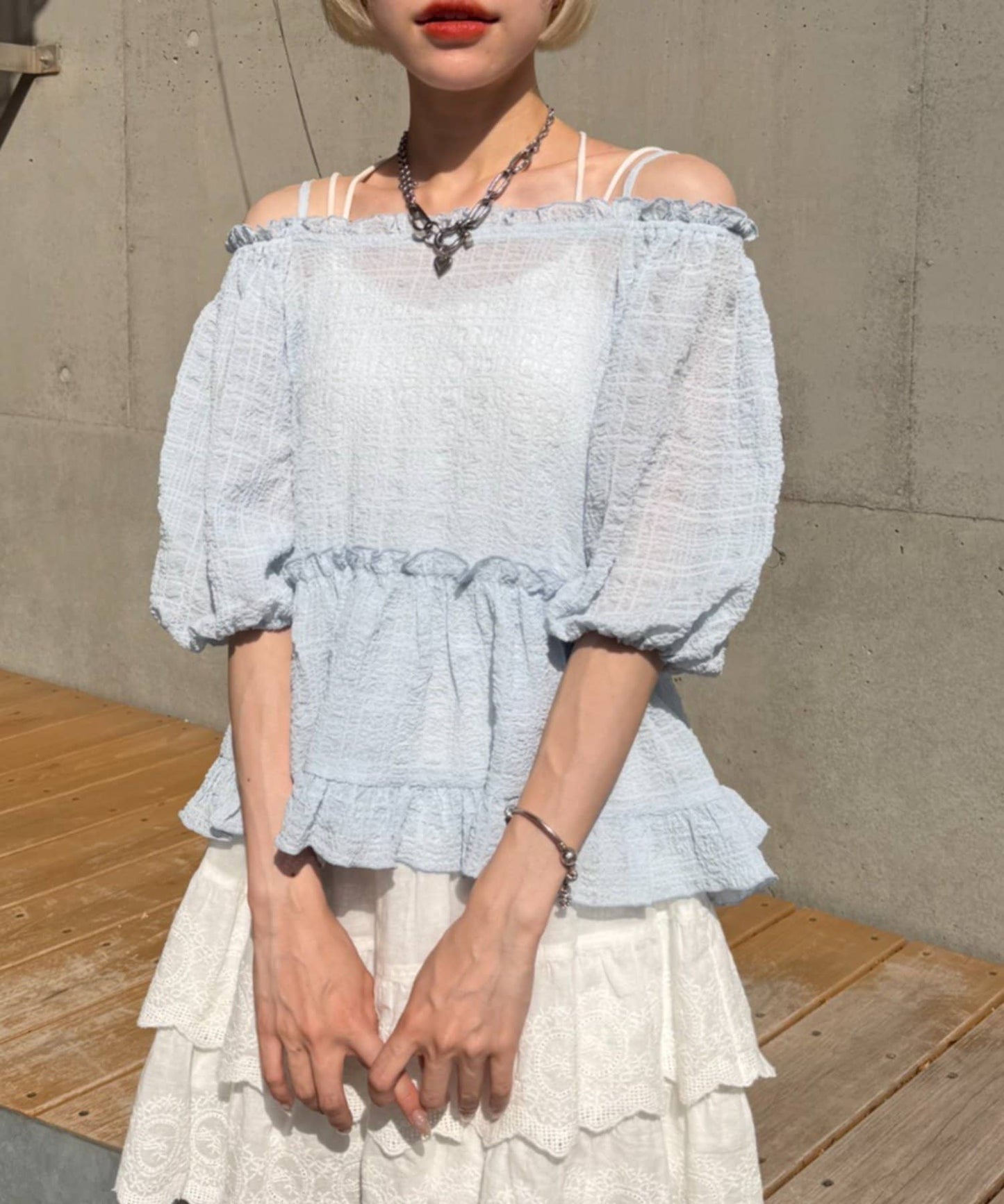 w closet Off-shoulder frill blouse - Image 23