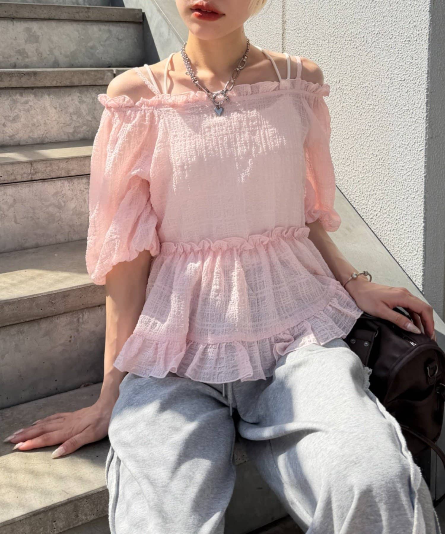 w closet Off-shoulder frill blouse - Image 31