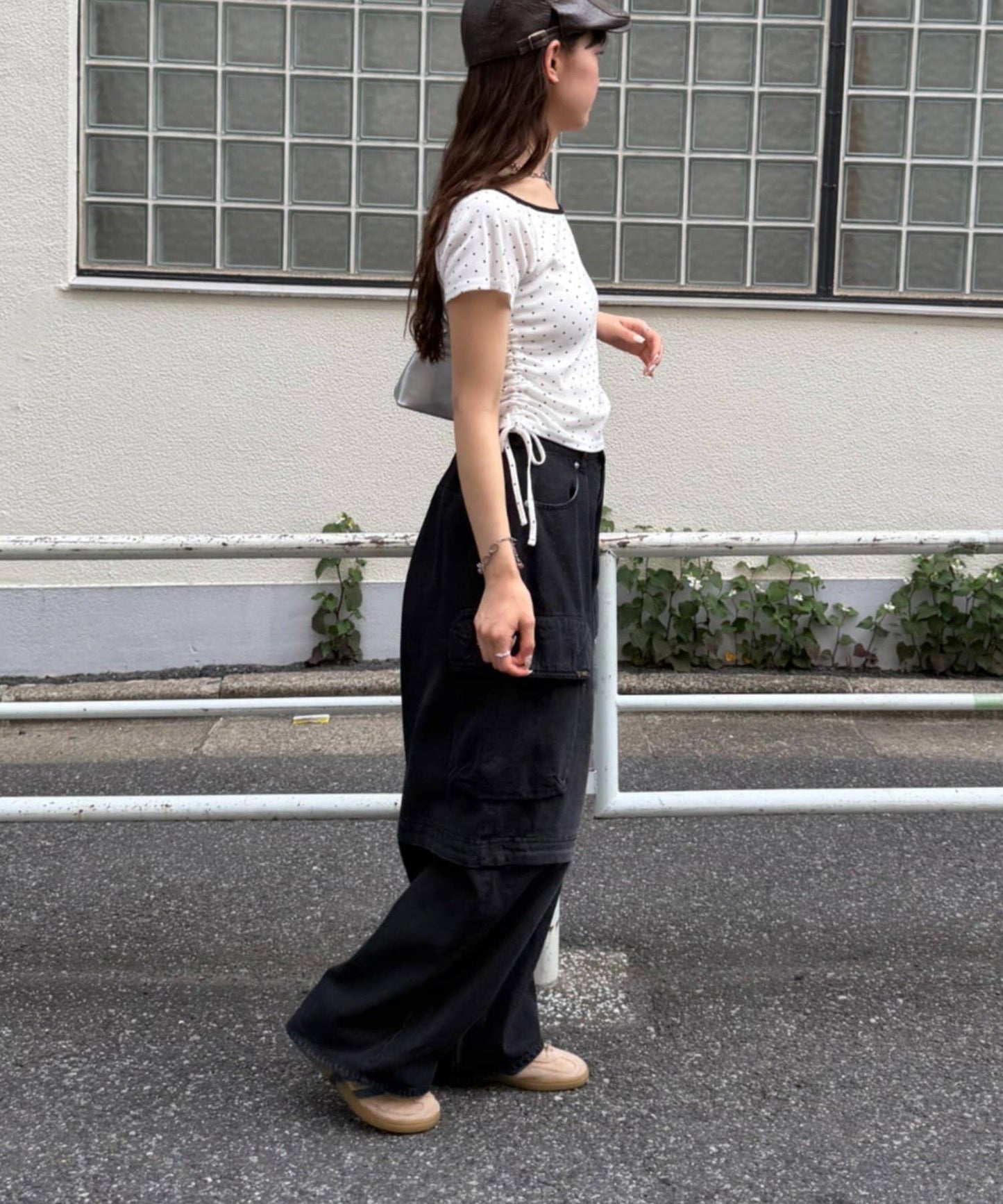 w closet 單肩Tee - Image 11