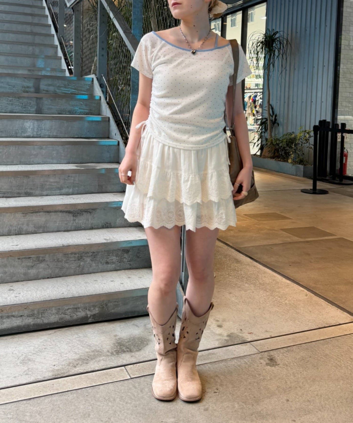w closet 單肩Tee - Image 16