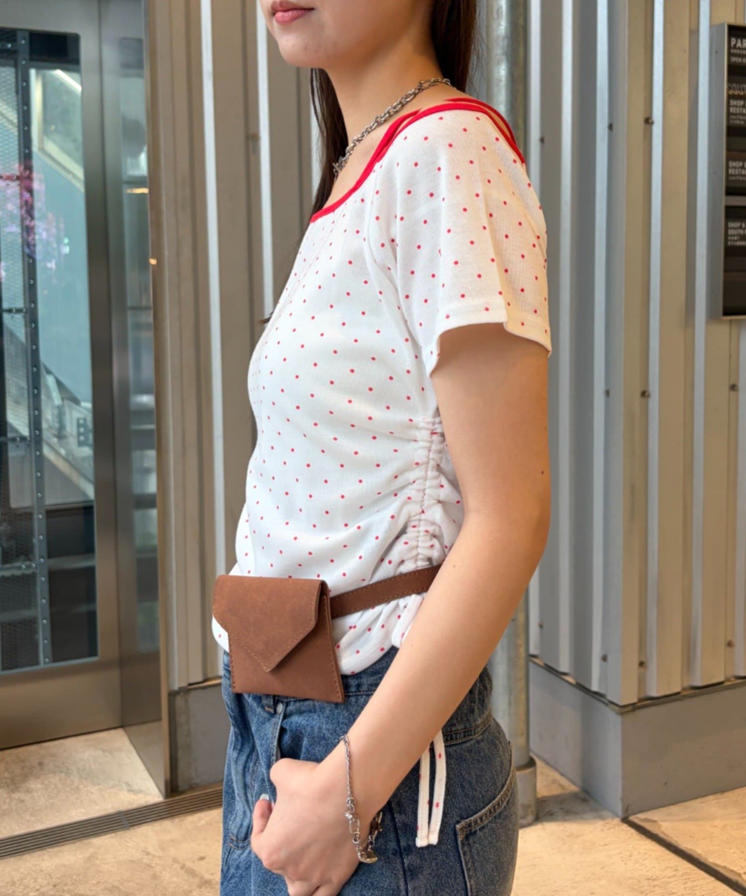 w closet 單肩Tee - Image 20