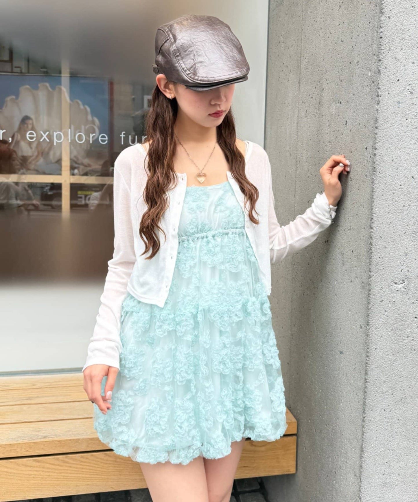 w closet 立體花花吊帶氣球ops - Image 1