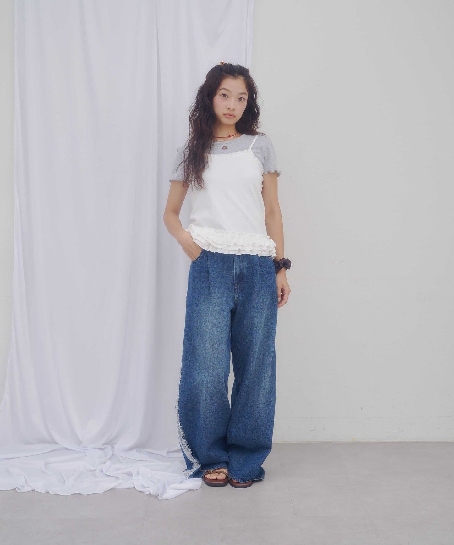 umm.By Discoat pattern 荷葉邊下擺吊帶背心 - Image 11