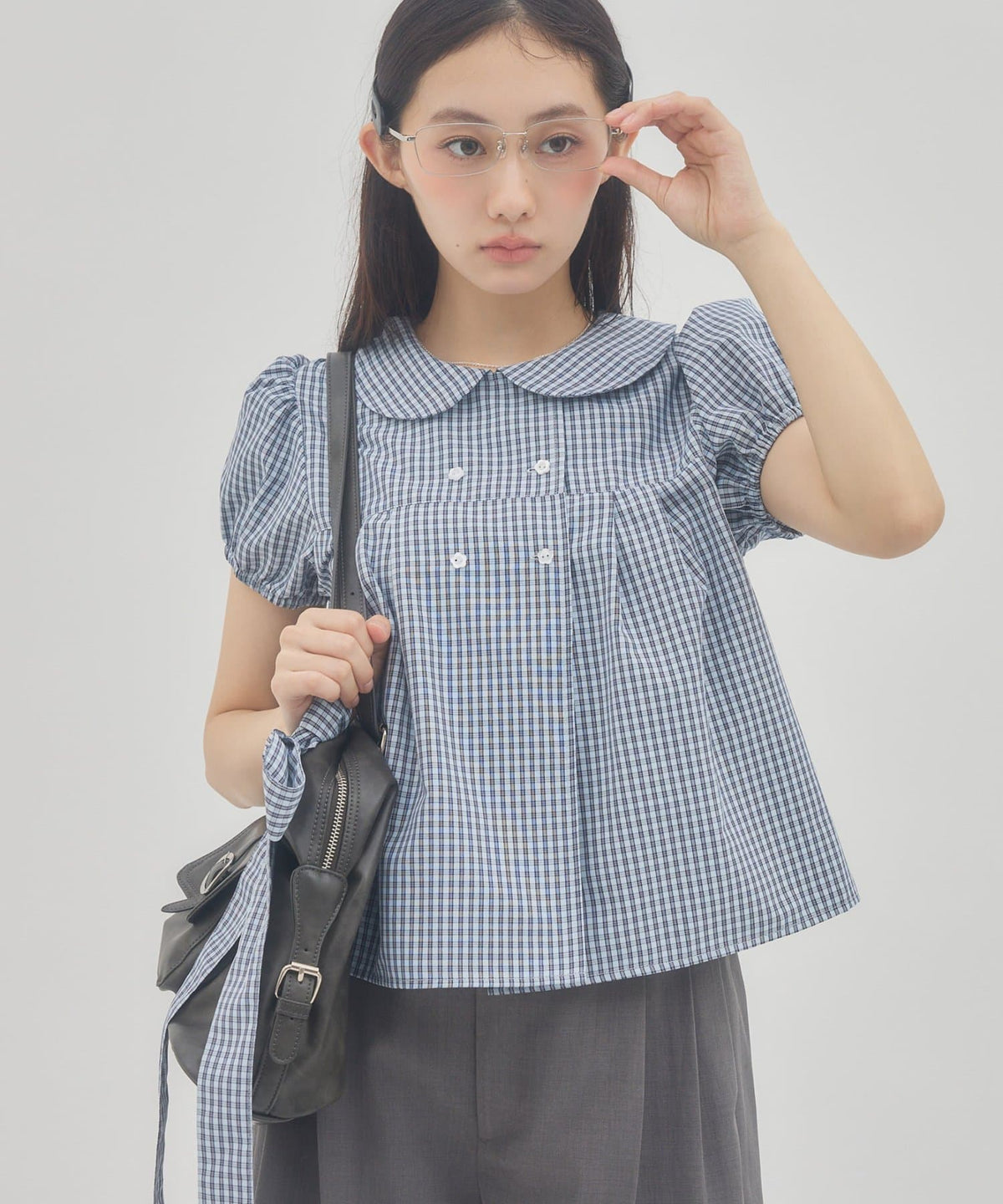 umm. By Discoat 圓領泡泡袖Blouse with bow tie - Image 1
