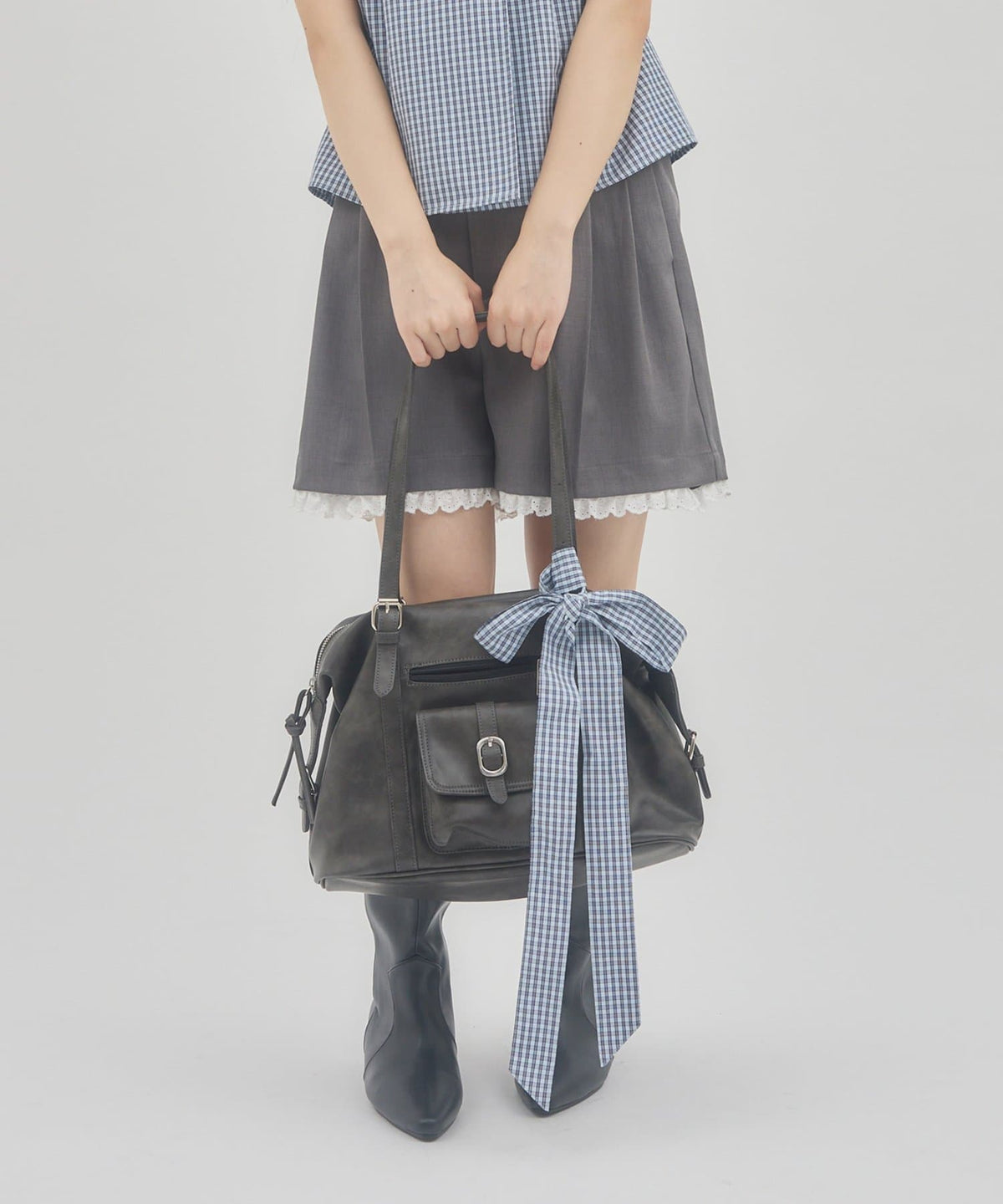 umm. By Discoat 圓領泡泡袖Blouse with bow tie - Image 12