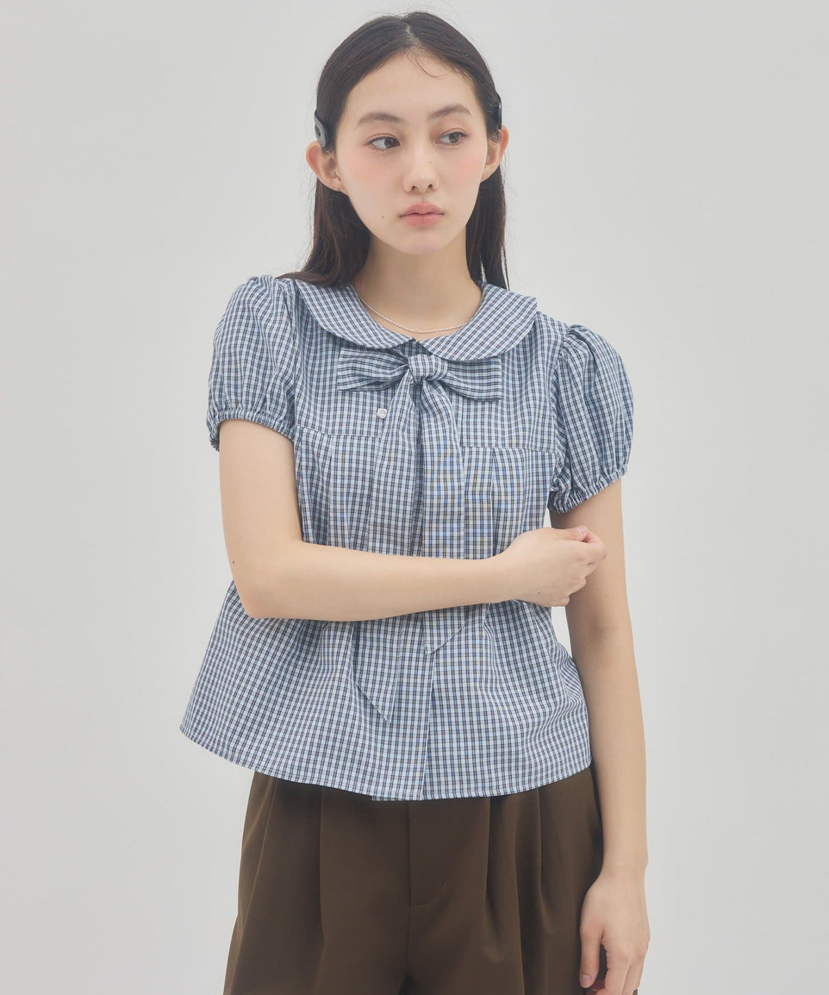 umm. By Discoat 圓領泡泡袖Blouse with bow tie - Image 13
