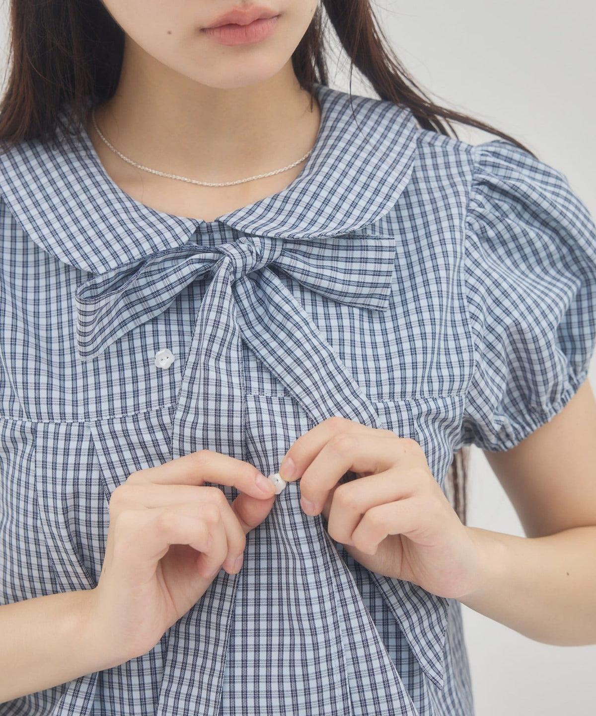 umm. By Discoat 圓領泡泡袖Blouse with bow tie - Image 16
