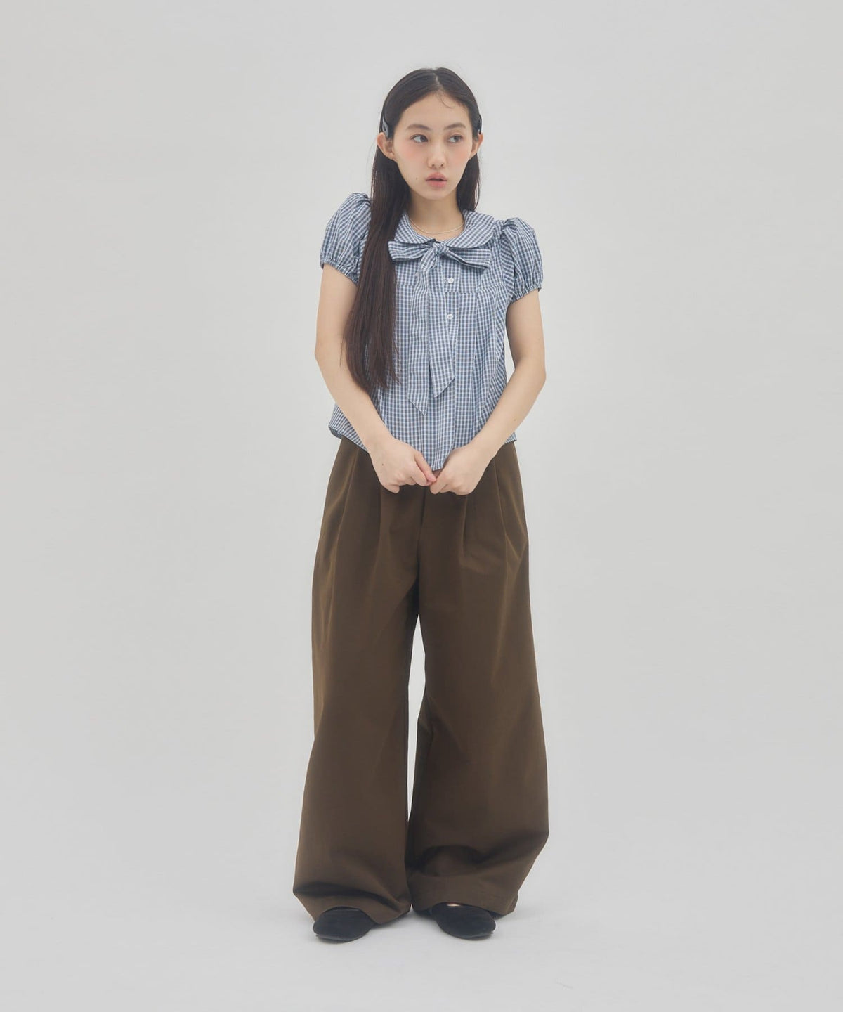 umm. By Discoat 圓領泡泡袖Blouse with bow tie - Image 18