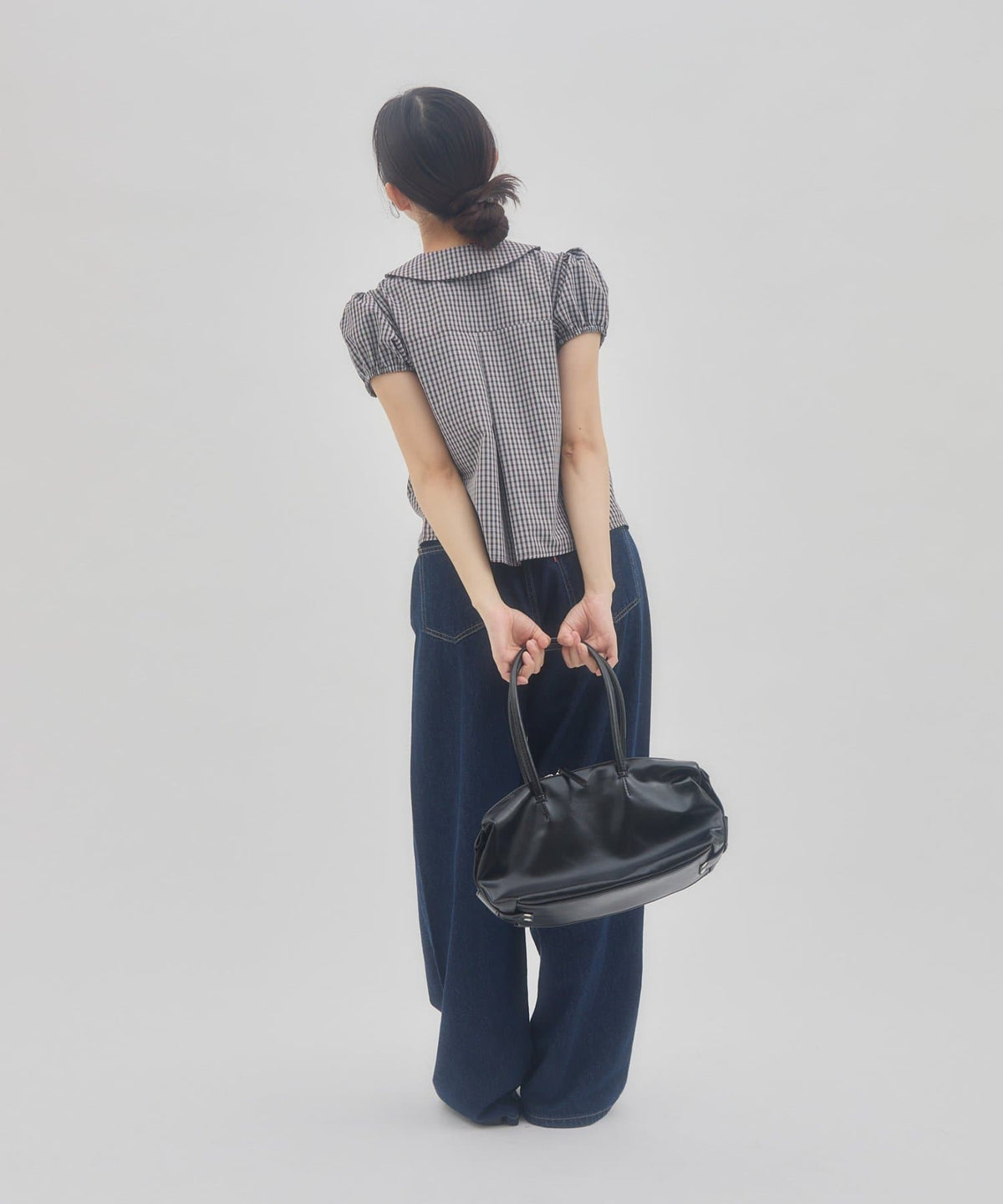 umm. By Discoat 圓領泡泡袖Blouse with bow tie - Image 31