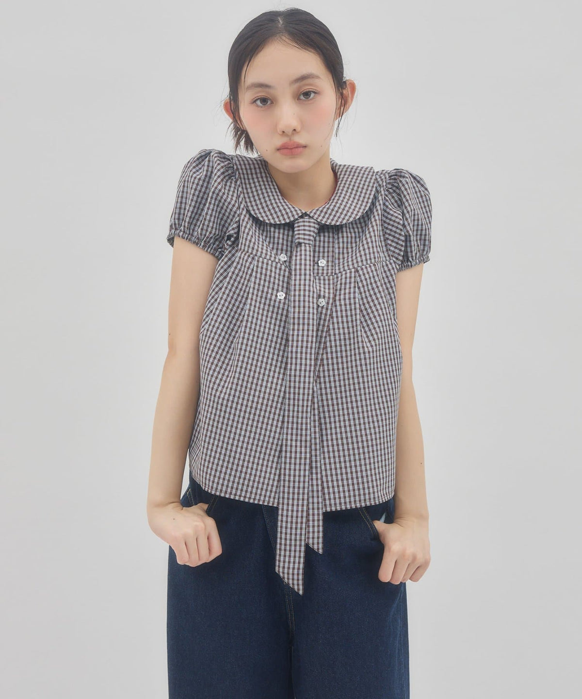 umm. By Discoat 圓領泡泡袖Blouse with bow tie - Image 25