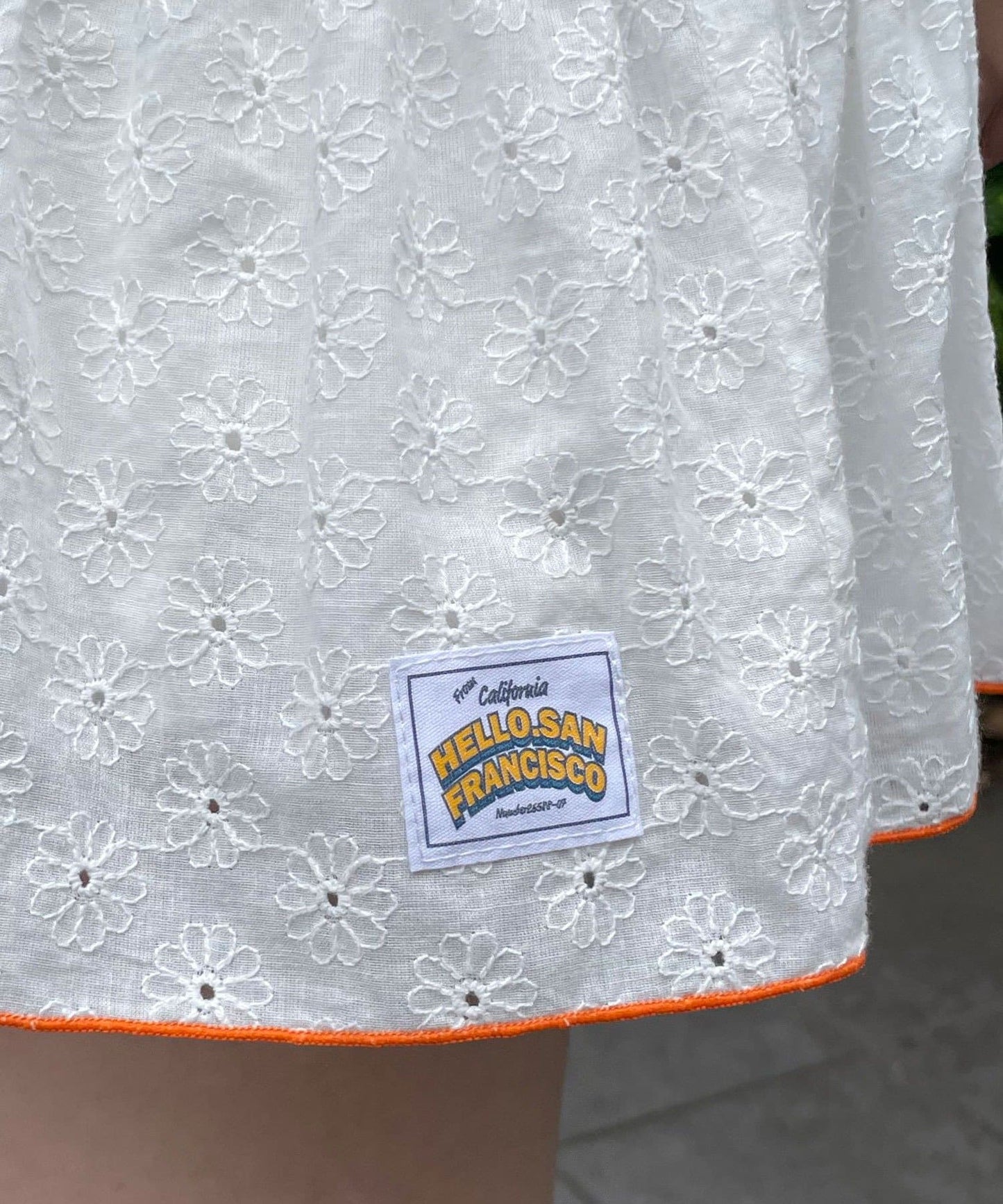 HELLO.SANFRANCISCO Frill Lace Tunic Short-Sleeve Blouse - Image 14