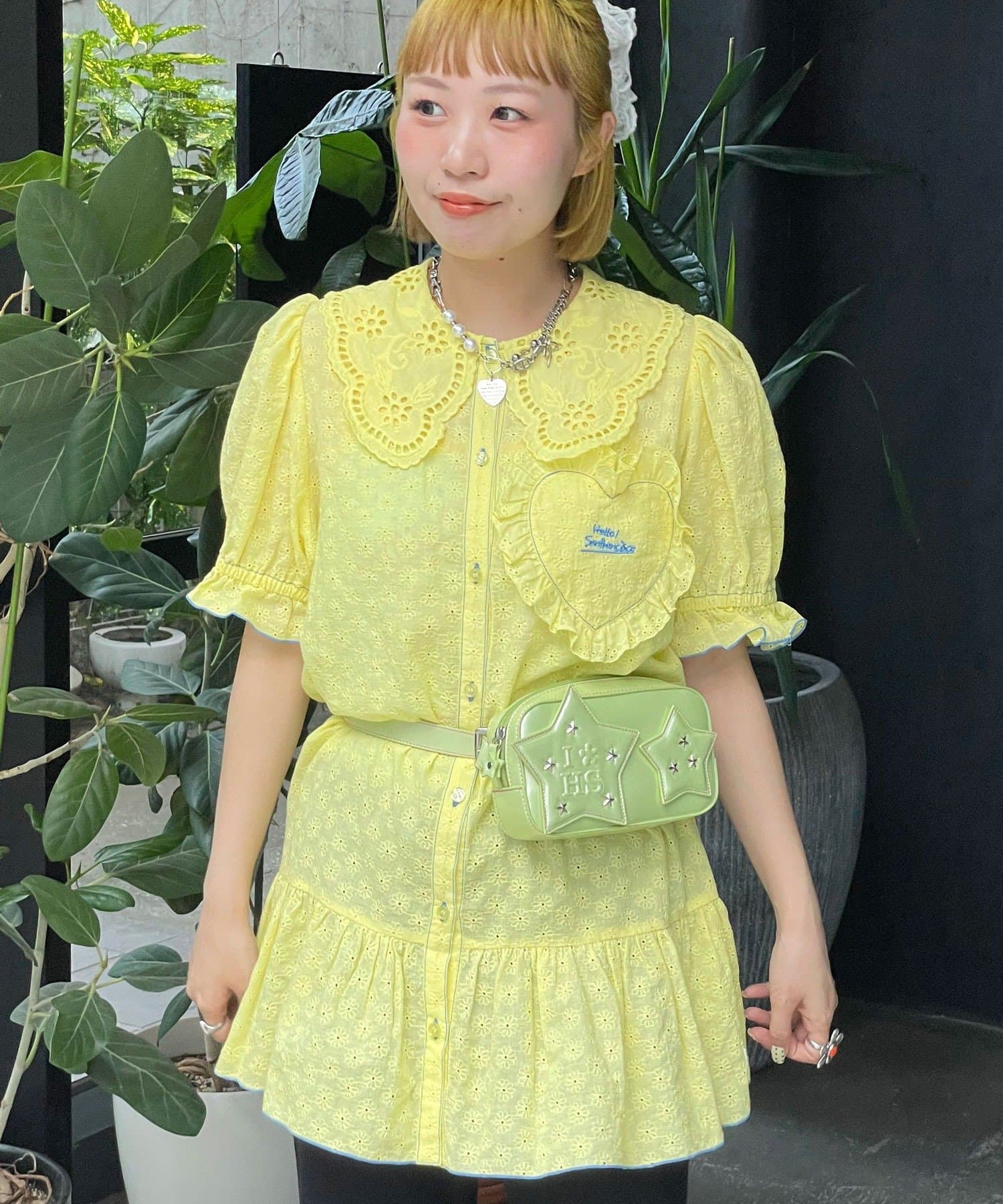 HELLO.SANFRANCISCO Frill Lace Tunic Short-Sleeve Blouse - Image 2