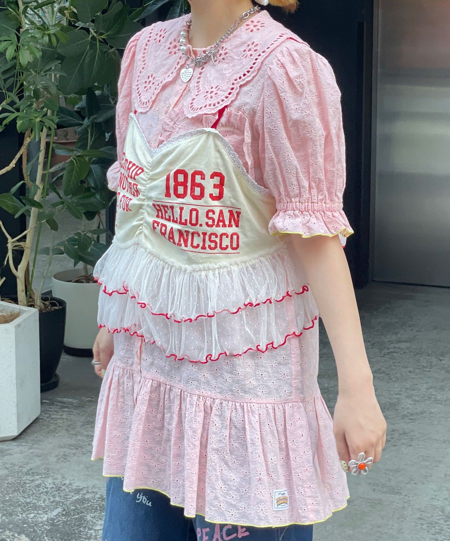 HELLO.SANFRANCISCO Frill Lace Tunic Short-Sleeve Blouse - Image 24