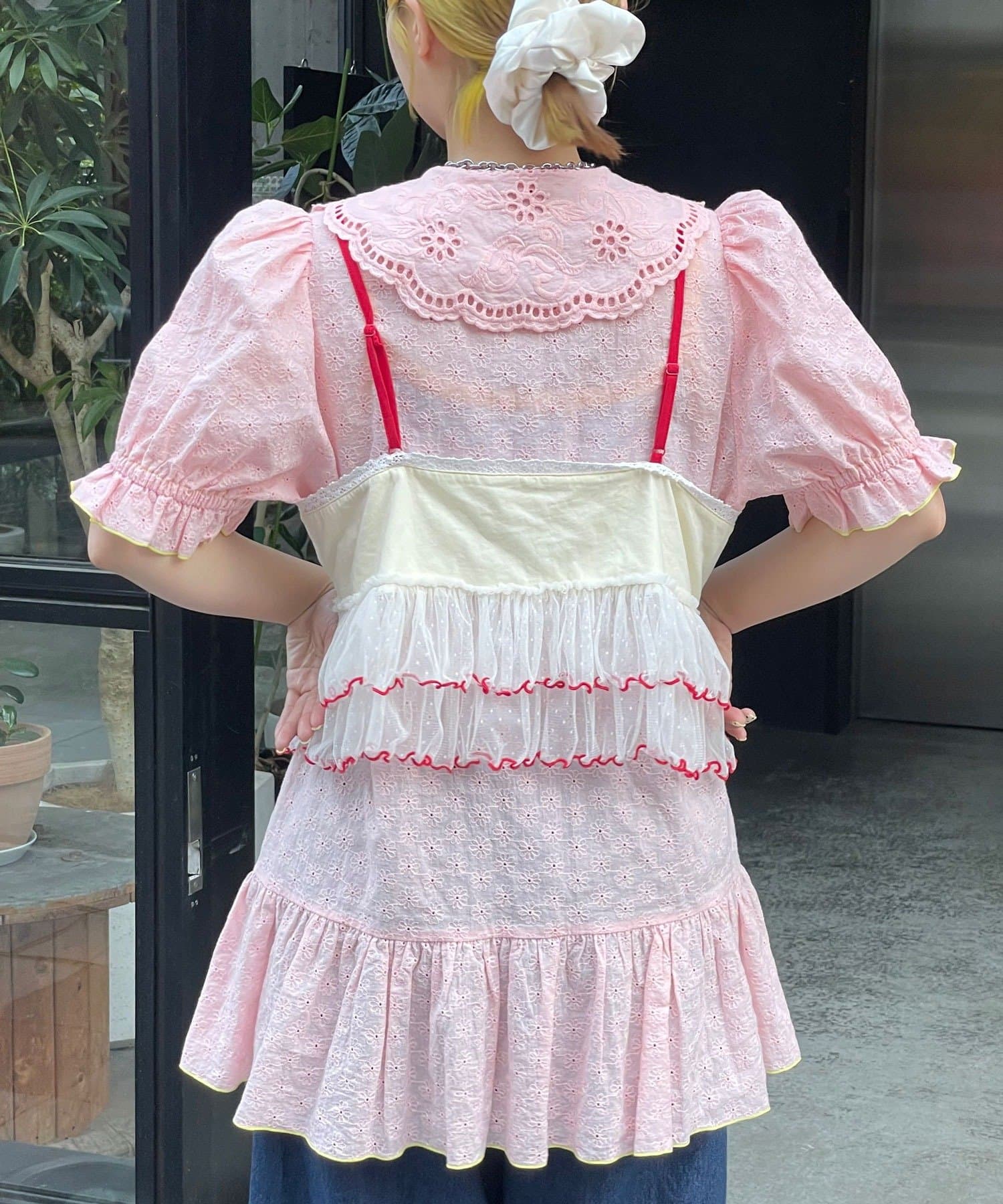 HELLO.SANFRANCISCO Frill Lace Tunic Short-Sleeve Blouse - Image 25