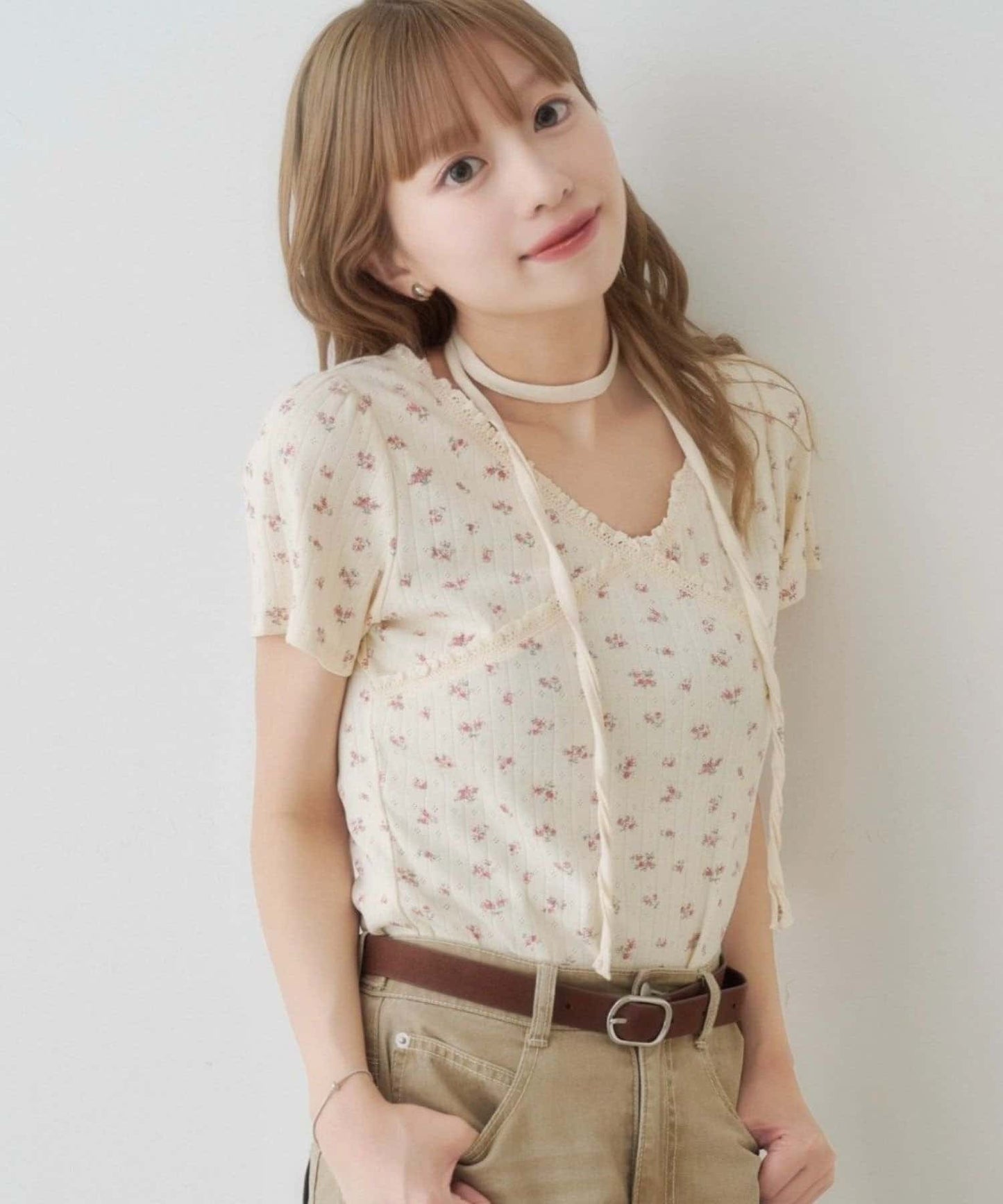 Kastane 羅紋V領Tee + Choker - Image 1